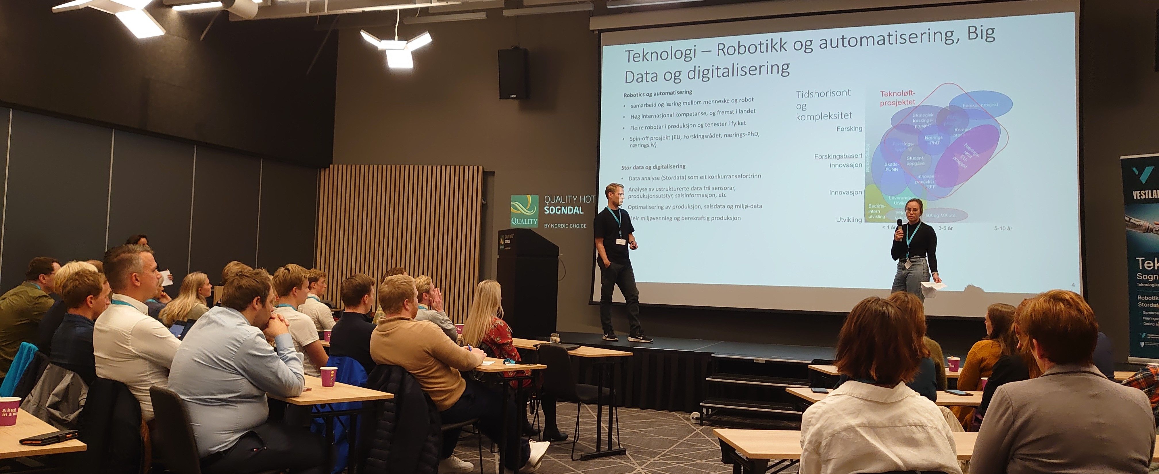 Forskar innan teknologi og samfunn Bilde