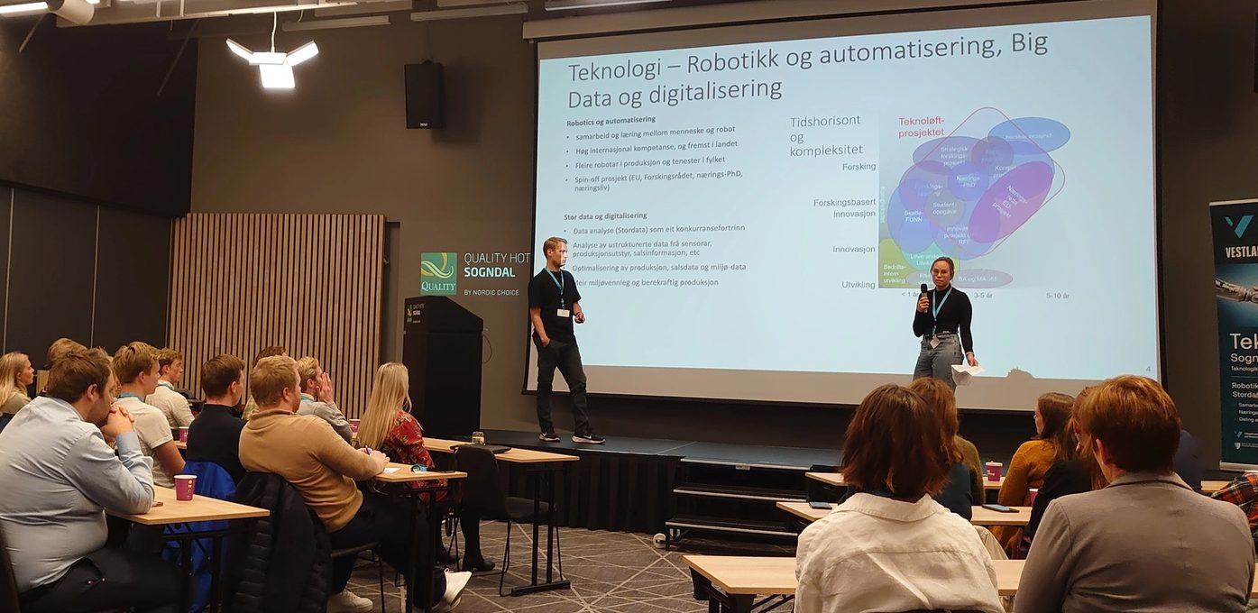 Forskar innan teknologi og samfunn Bilde