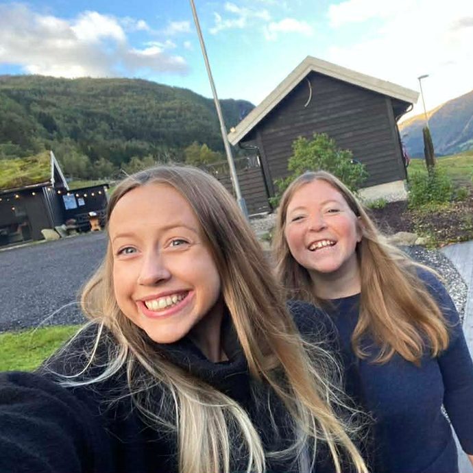 Traineesamling Stine og Julie