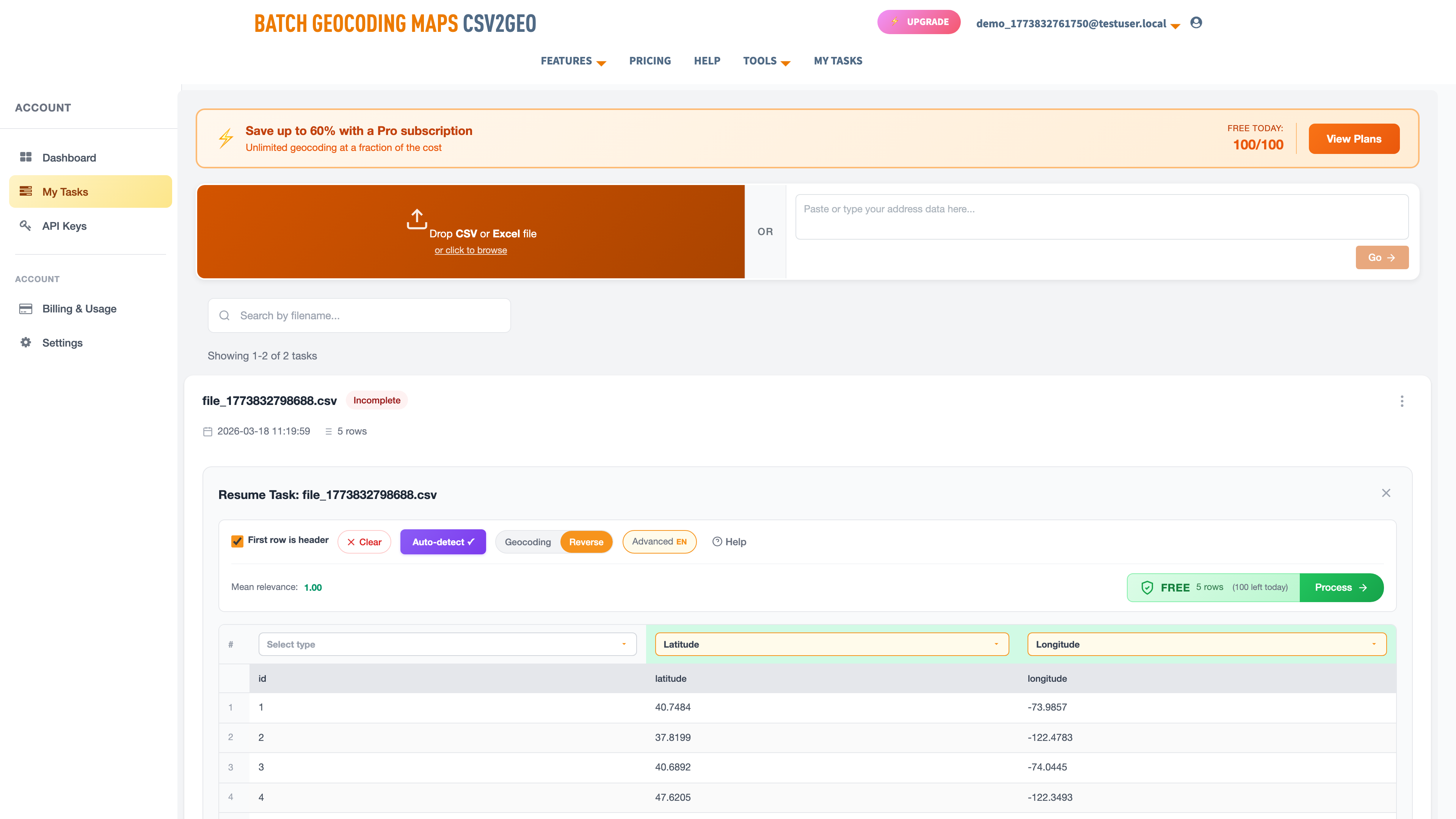 Reverse geocoding data grid with Latitude and Longitude columns auto-detected