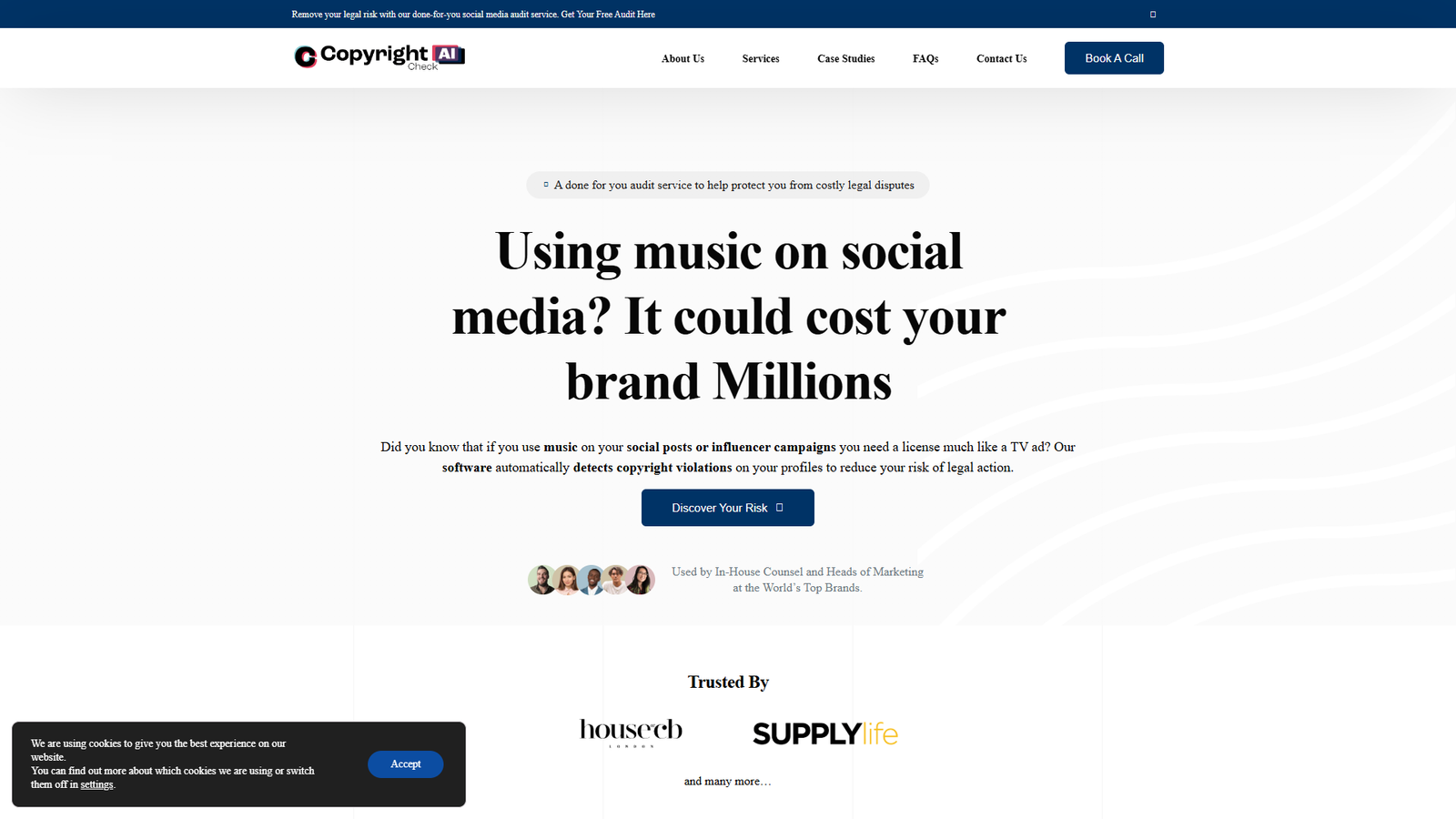 Copyright Check AI — интерфейс нейросети Copyright Check AI — интерфейс нейросети