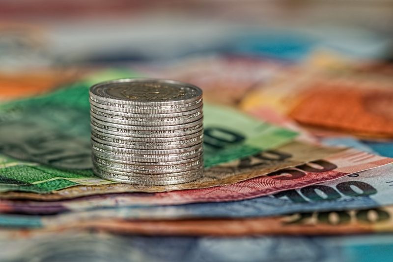 What to Know About Currency & Payments When Traveling in Africa