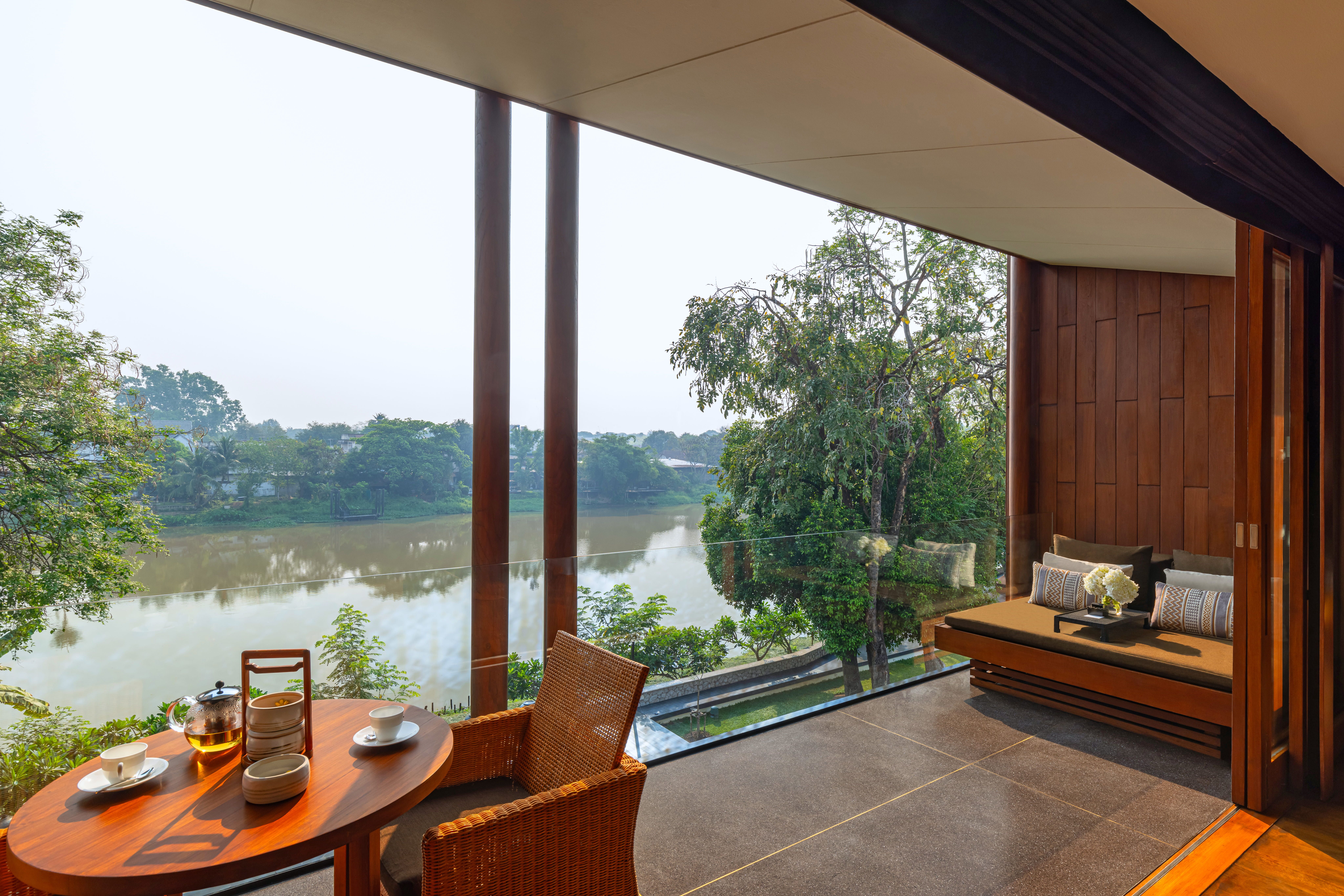 Kasara Riverfront Suite