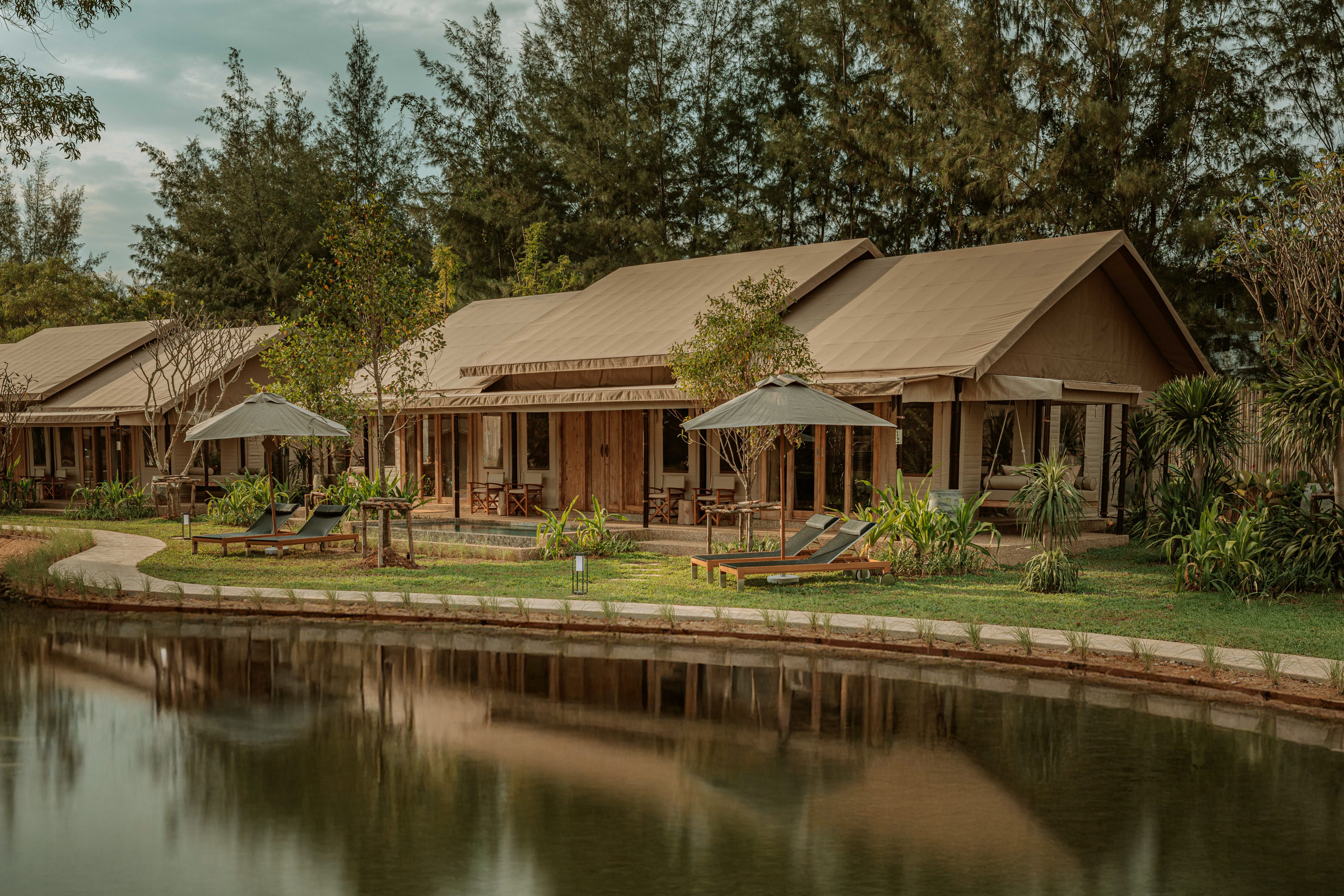 Two Bedroom Lagoon Pool Tent