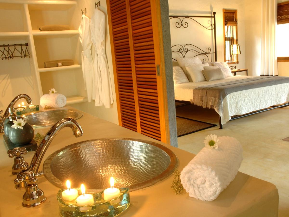 Suite mit Pool und Bergblick