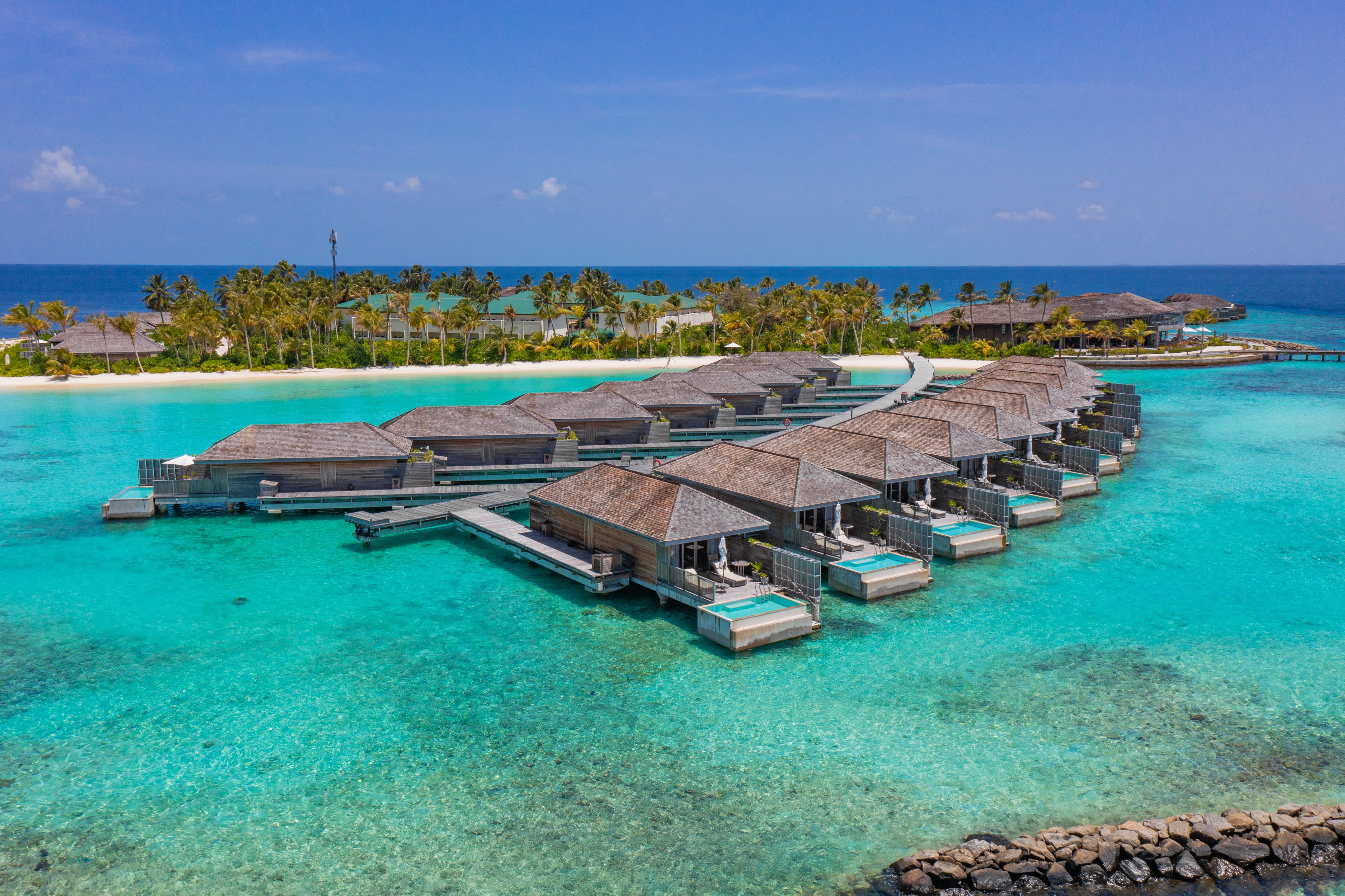 Lagoon Pool Villa