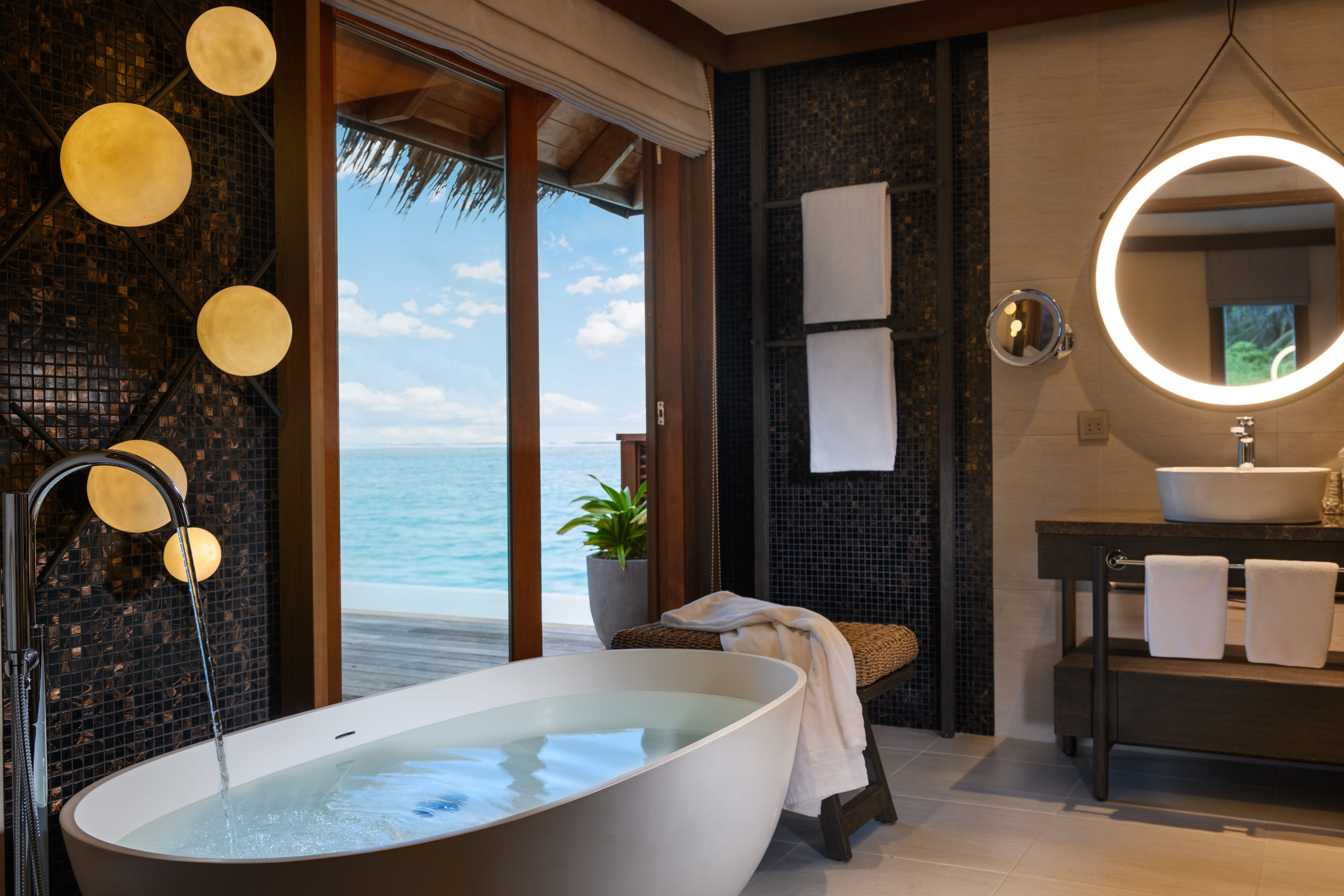 Sunset Water Villa with Pool – Rangali