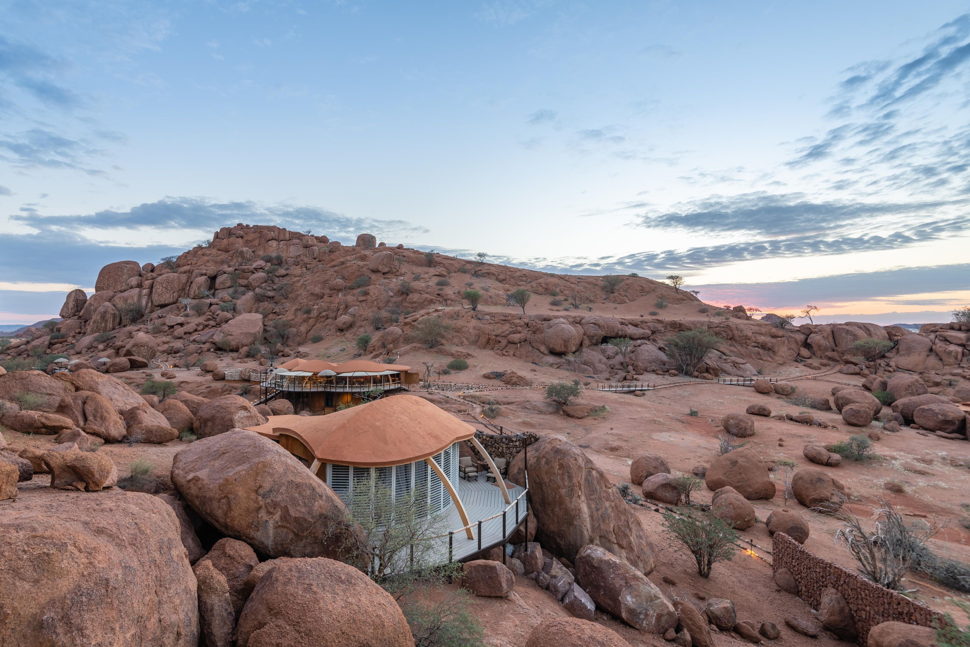 Onduli Ridge lodge