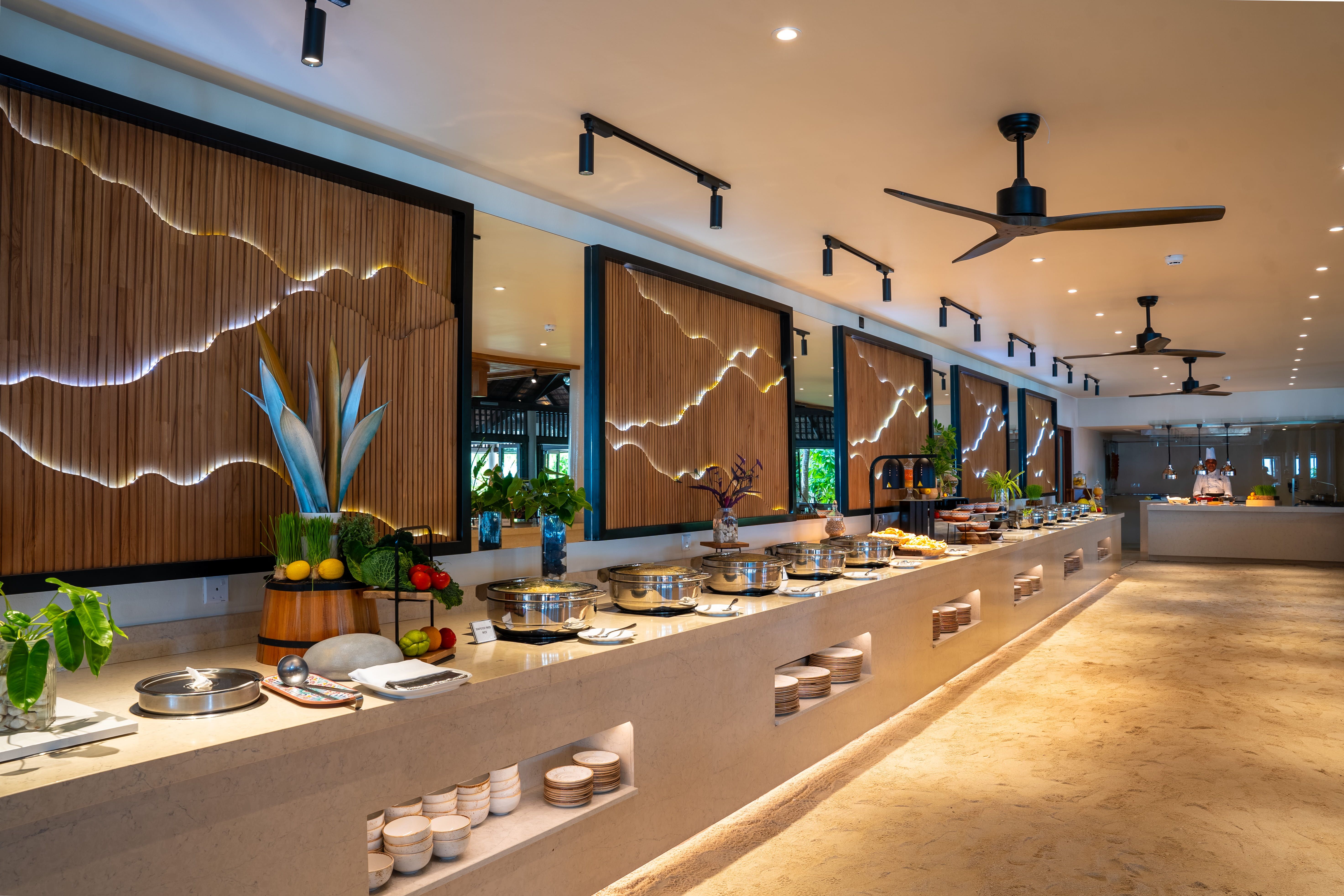 Dhonveli Buffet Restaurant