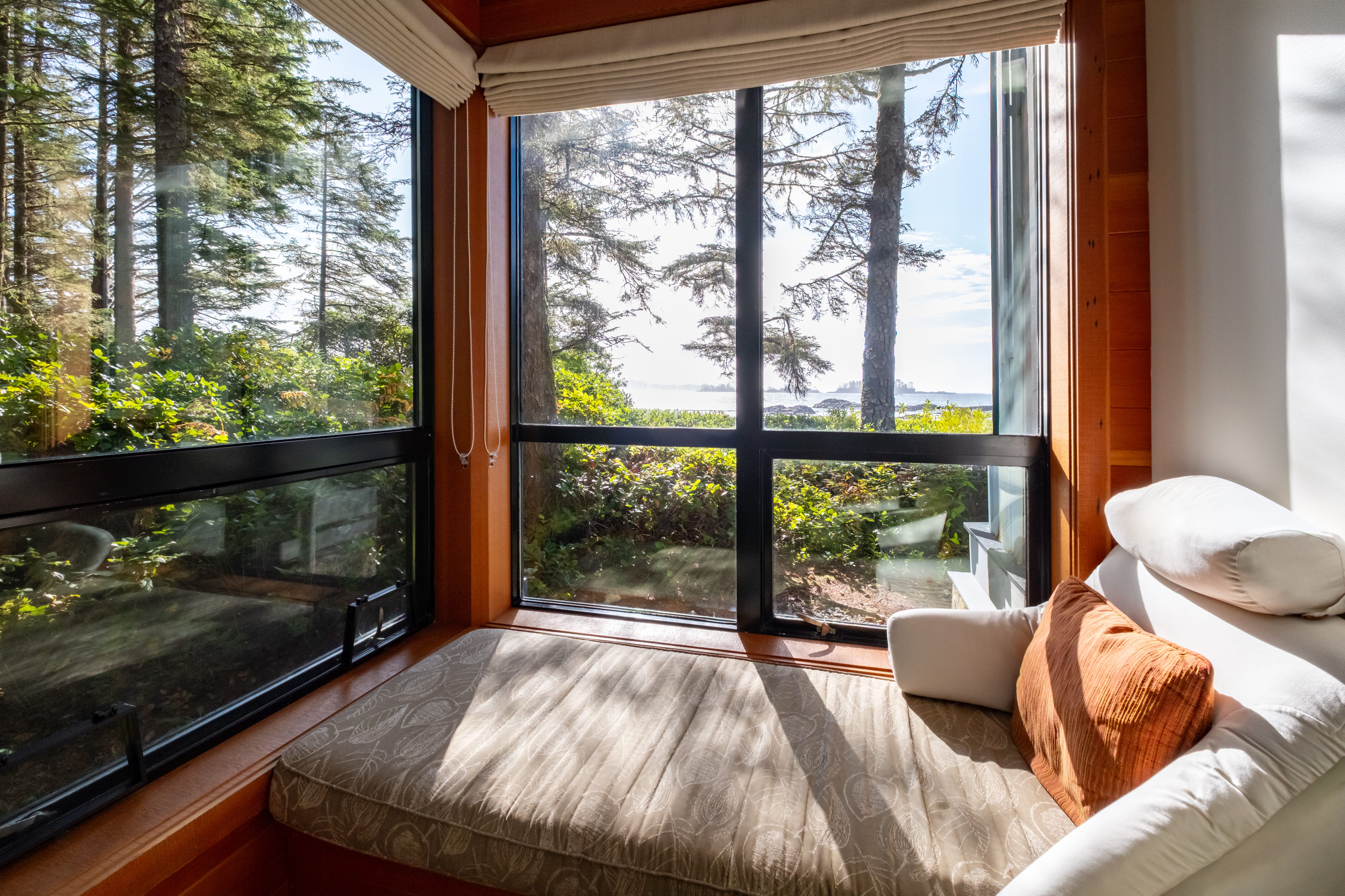 Beach Building | Frank Island Suite
