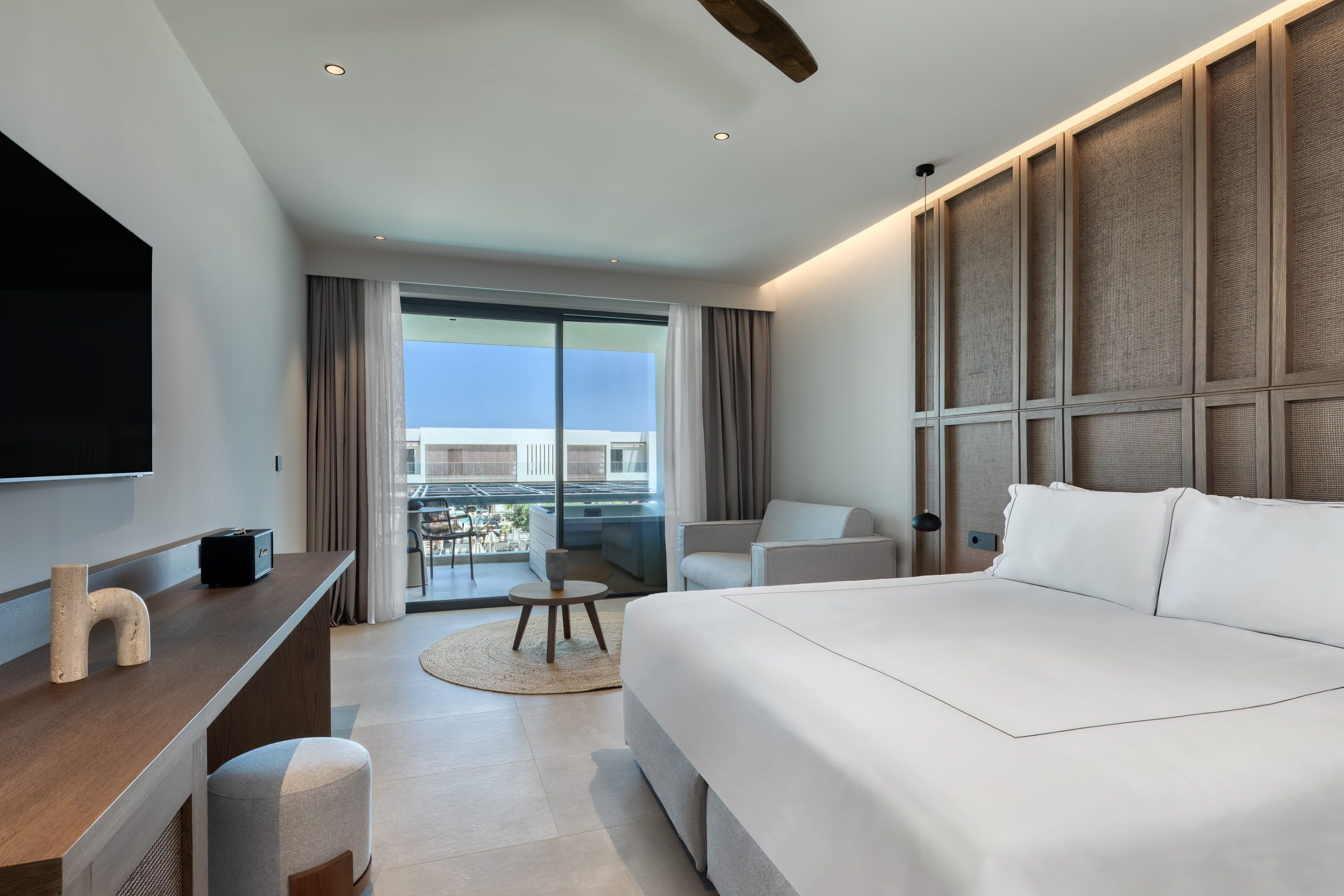 Standard Suite Inland View with Balcony or Hot Tub