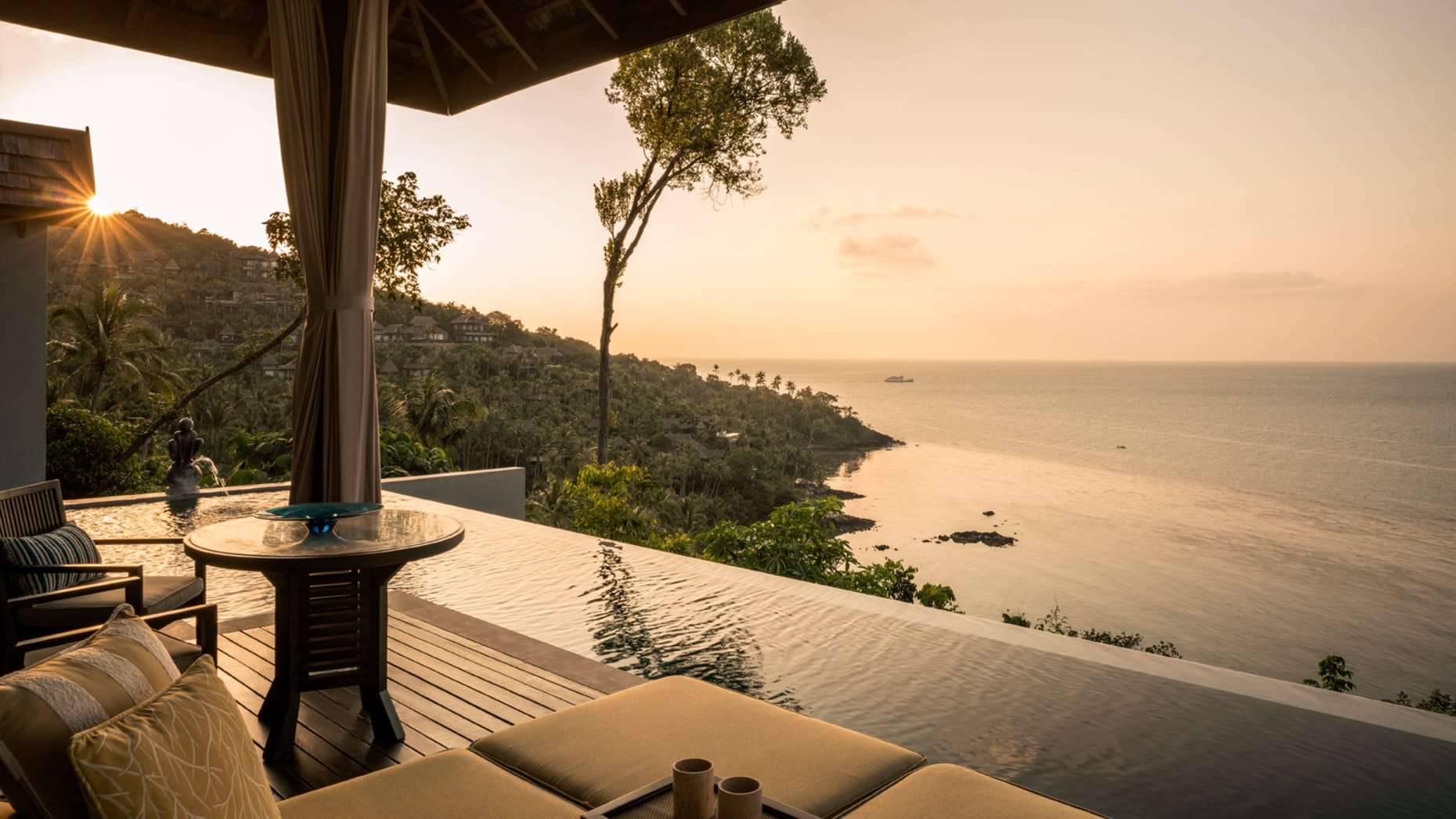 Panoramic Ocean-View Pool Villa