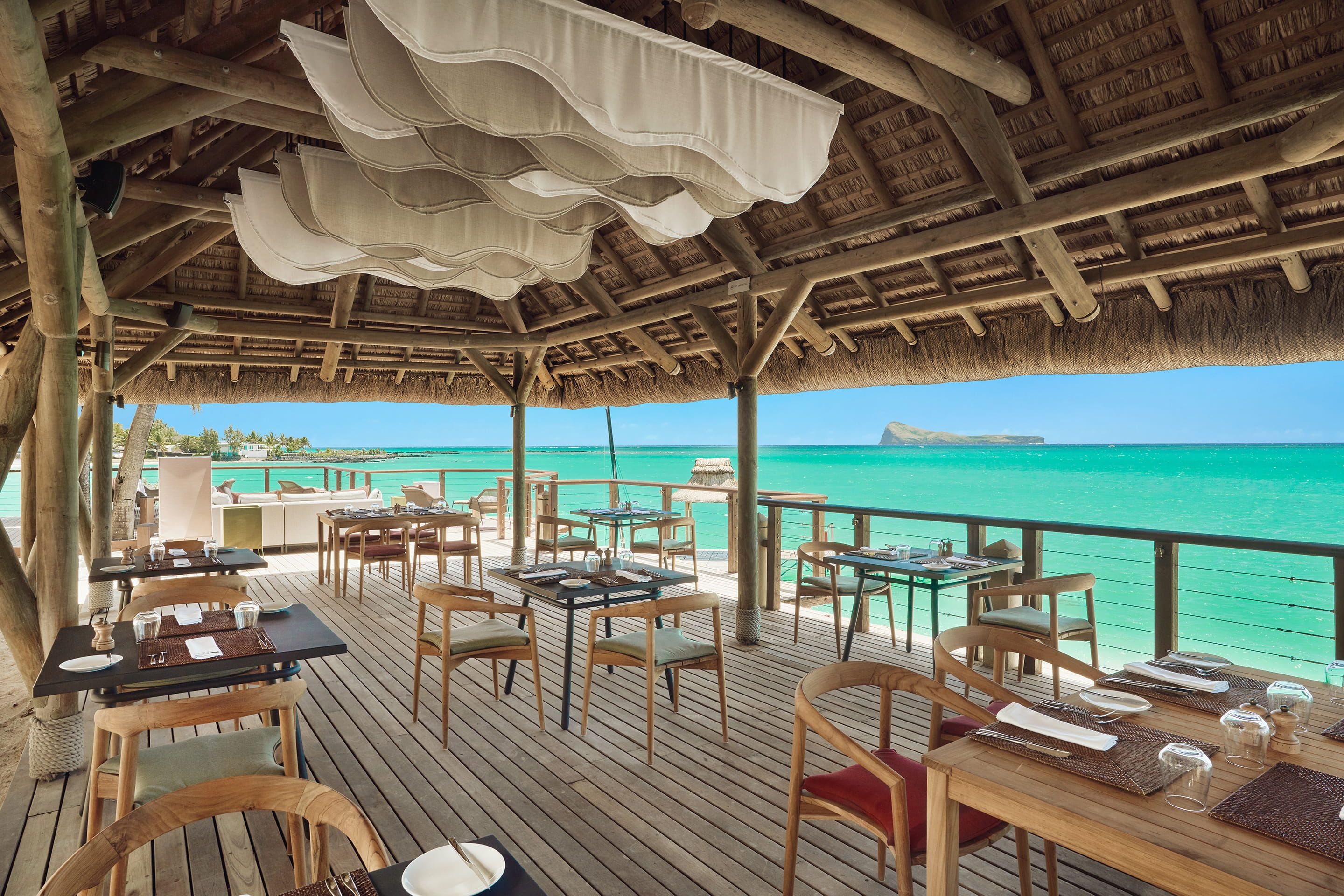 Restaurant by the water