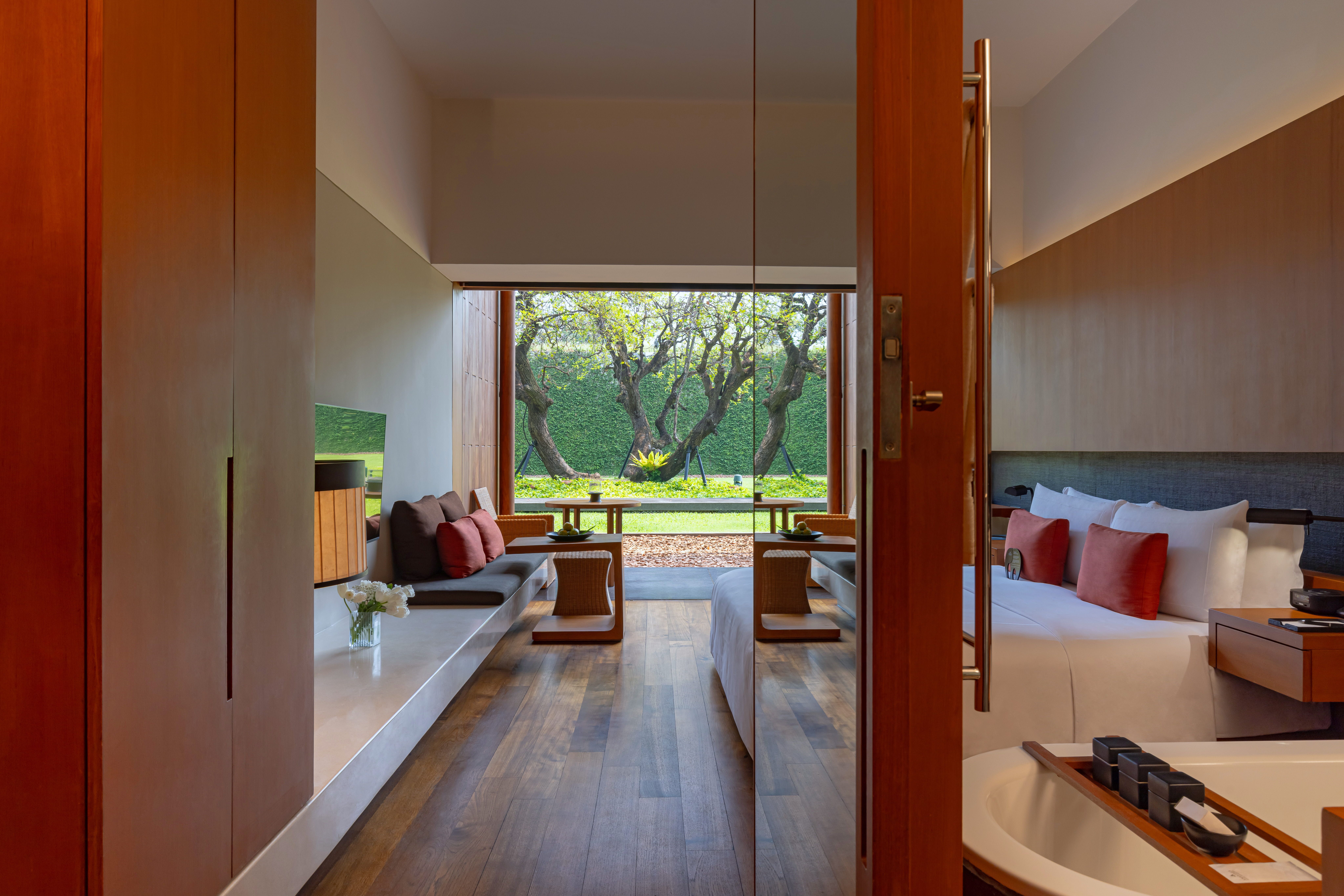 Deluxe Garden View Room