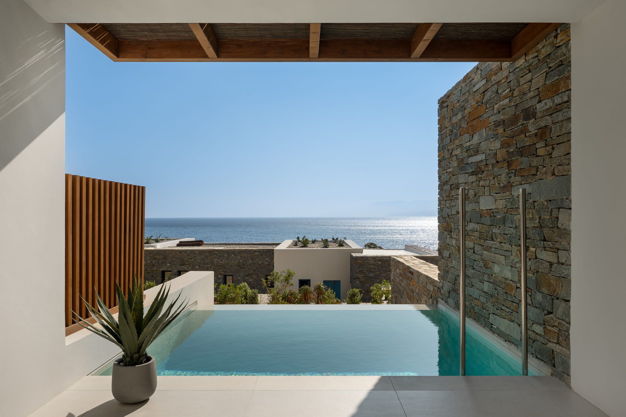 Junior Suite With Private Pool and Sea View