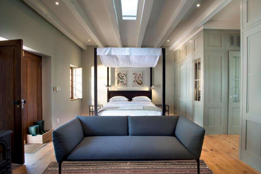 Farmhouse Suite