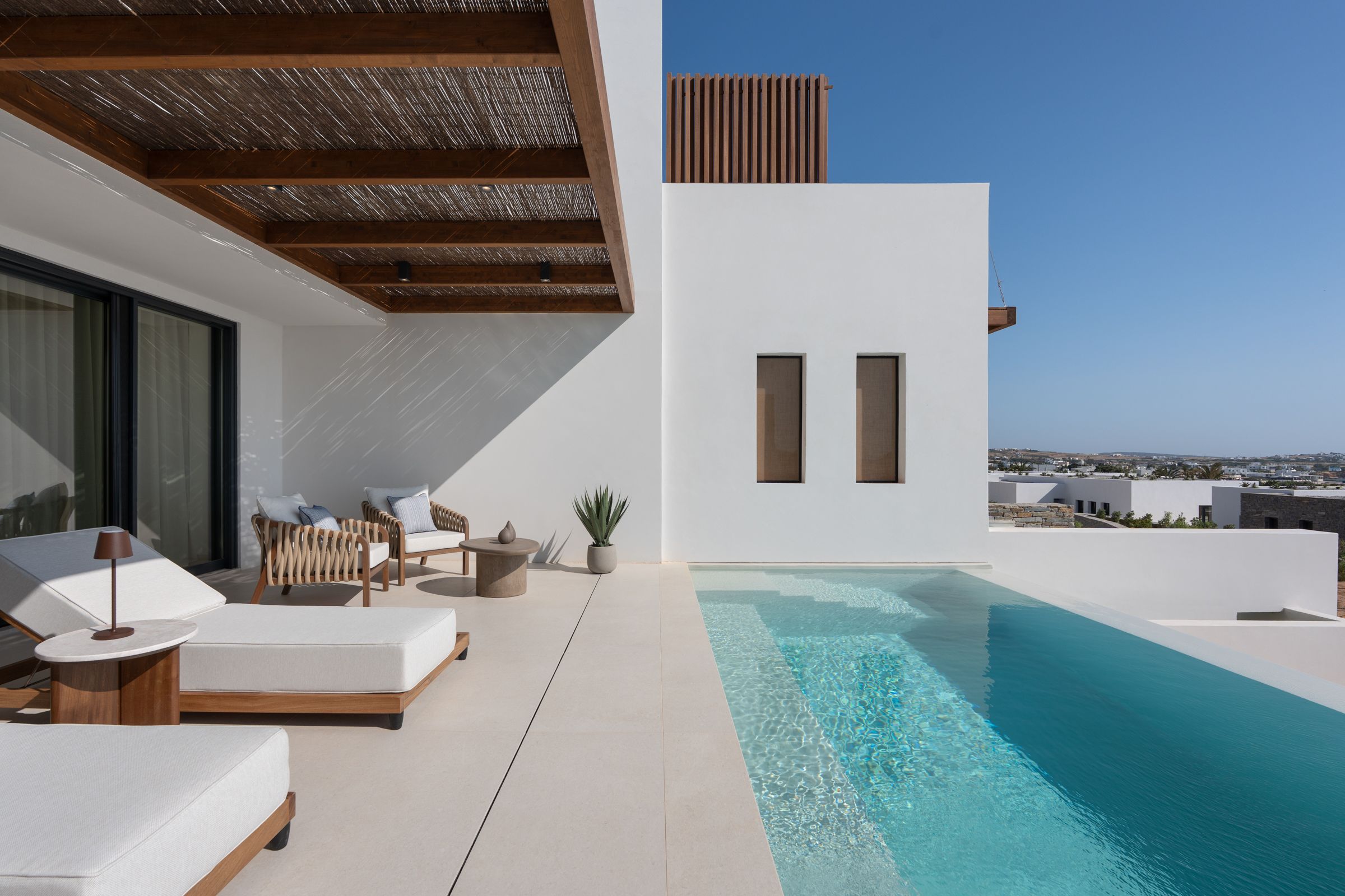 Vione Paros