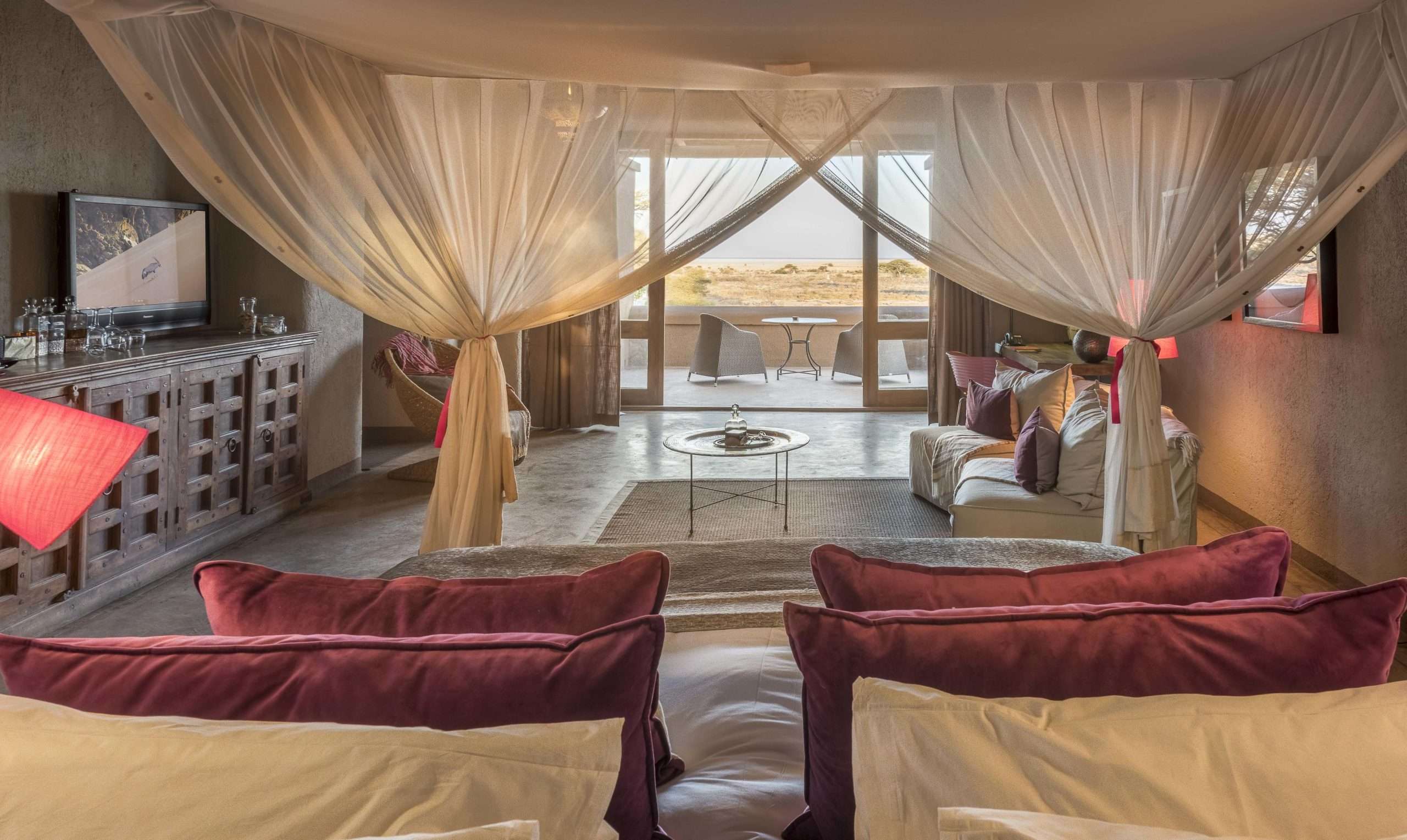 Honeymoon Suite