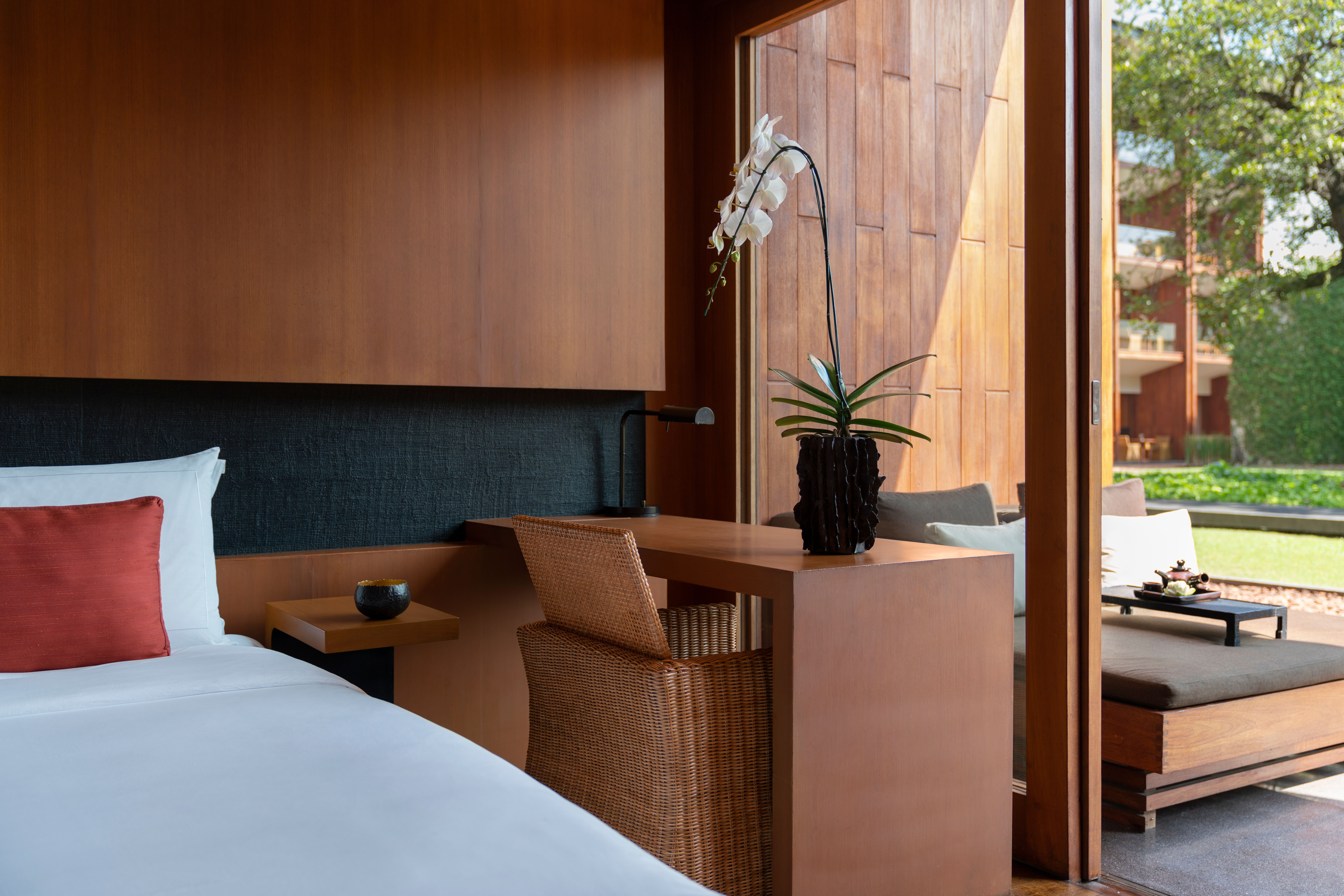 Deluxe Garden View Room