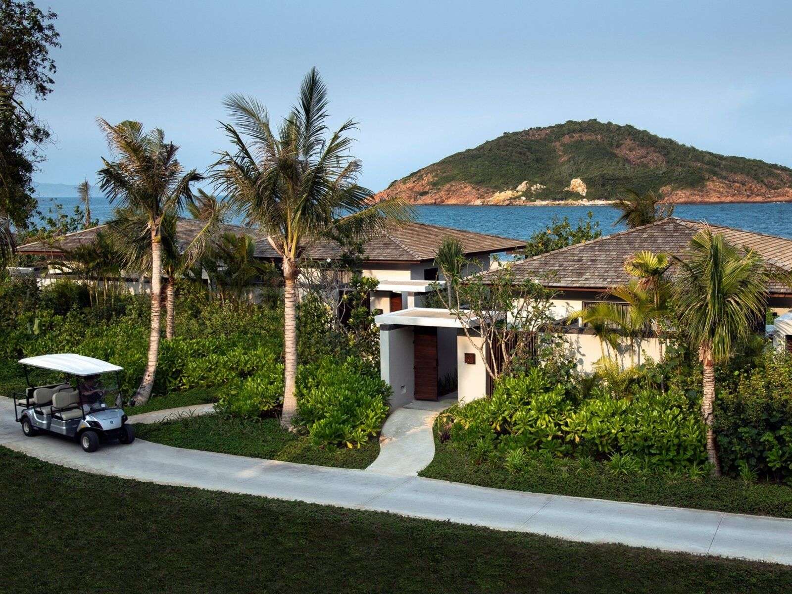 Beachfront Pool Villa