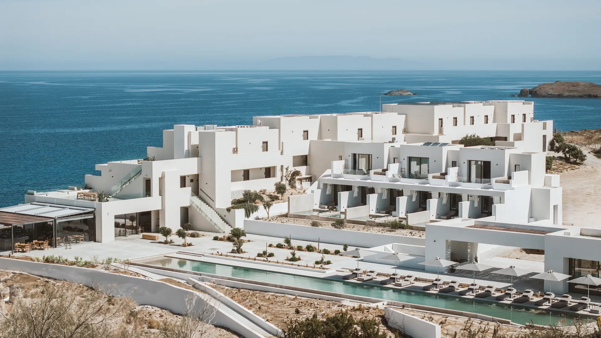 Domes White Coast Milos