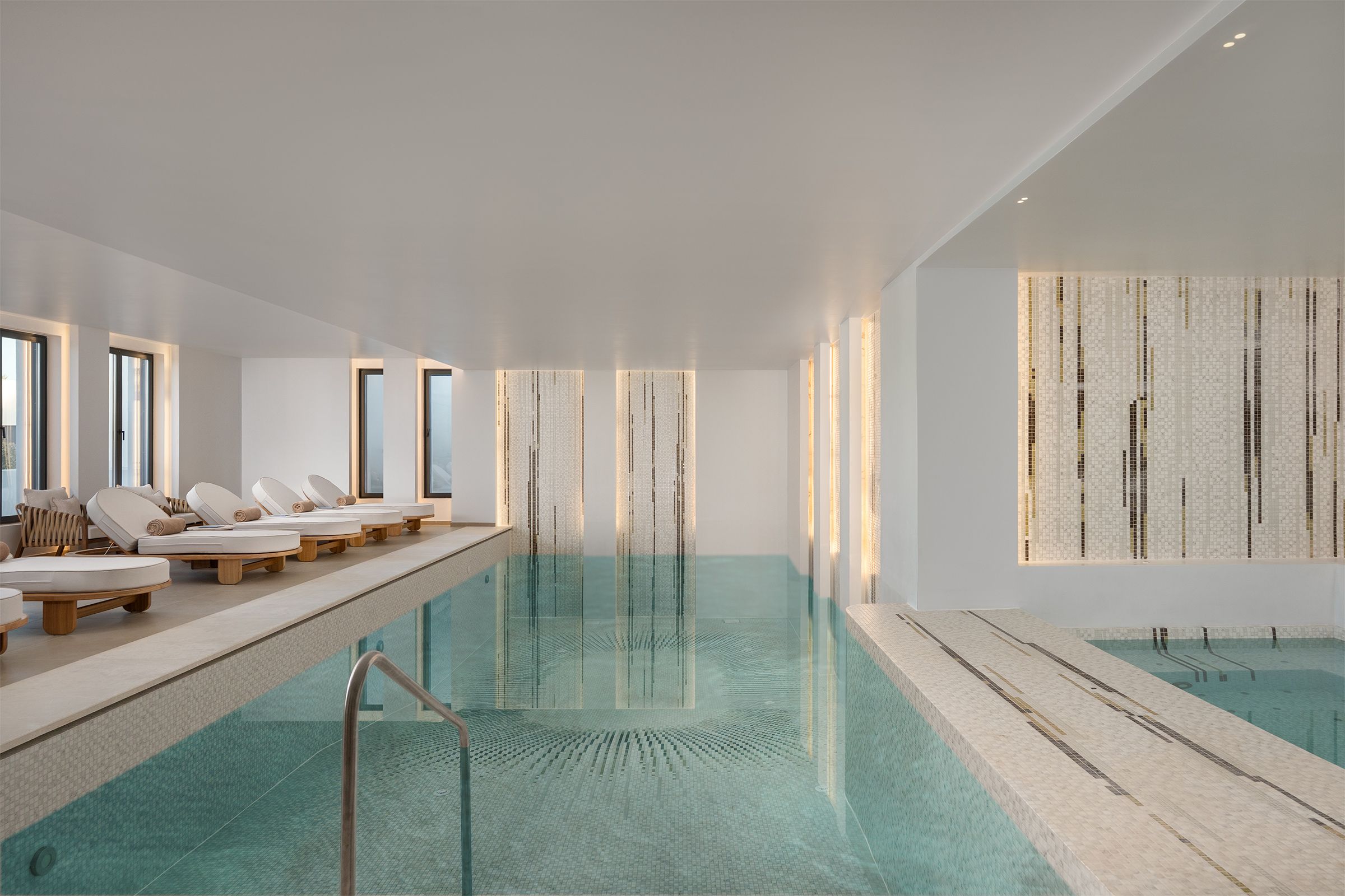 Dione Spa Pool