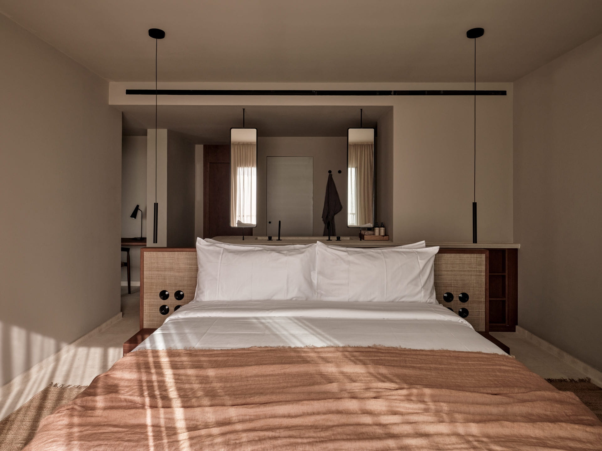 Suite with Garden or Sea View