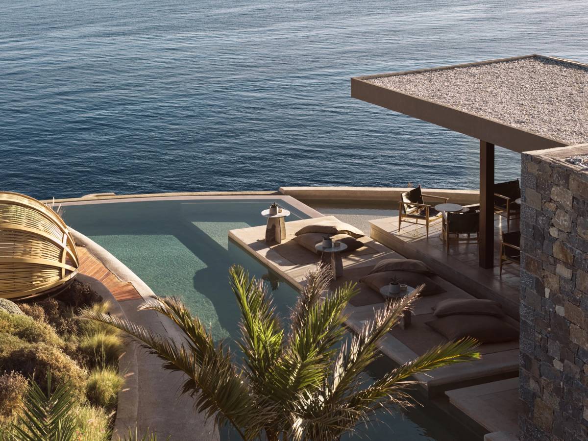 Gemeinschaftspool Acro Suites