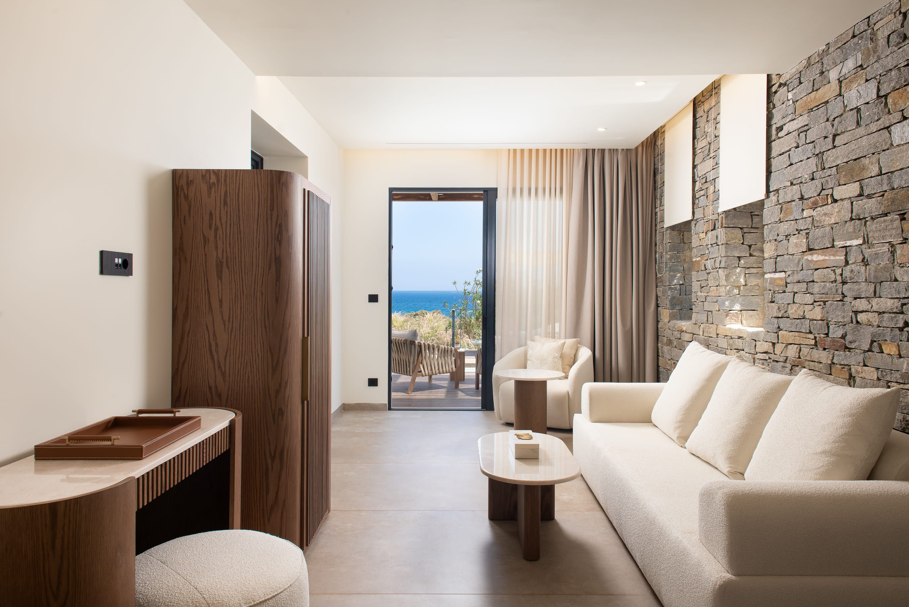 Vione Suite With Private Pool and Sea View 
