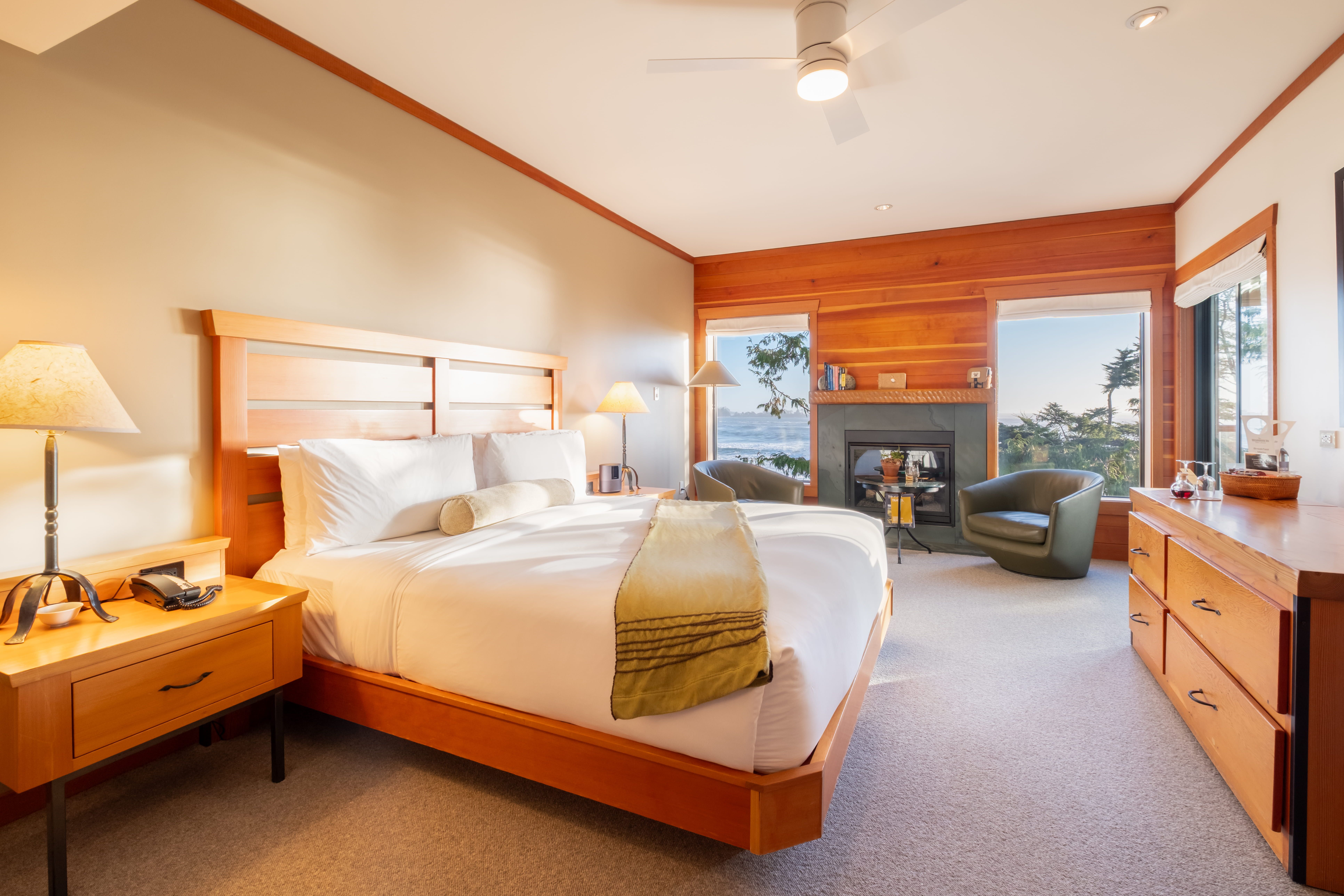 Pointe Building | Pointe South Deluxe