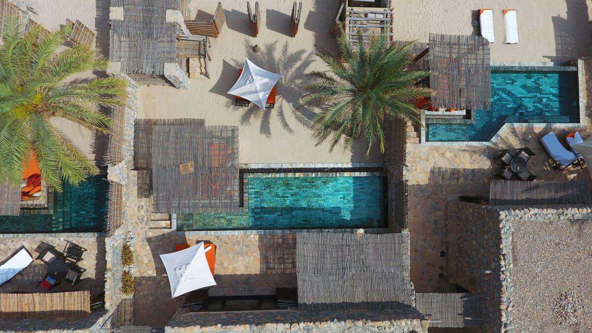 Private Poolvillen mit eigenem Infinity-Pool.