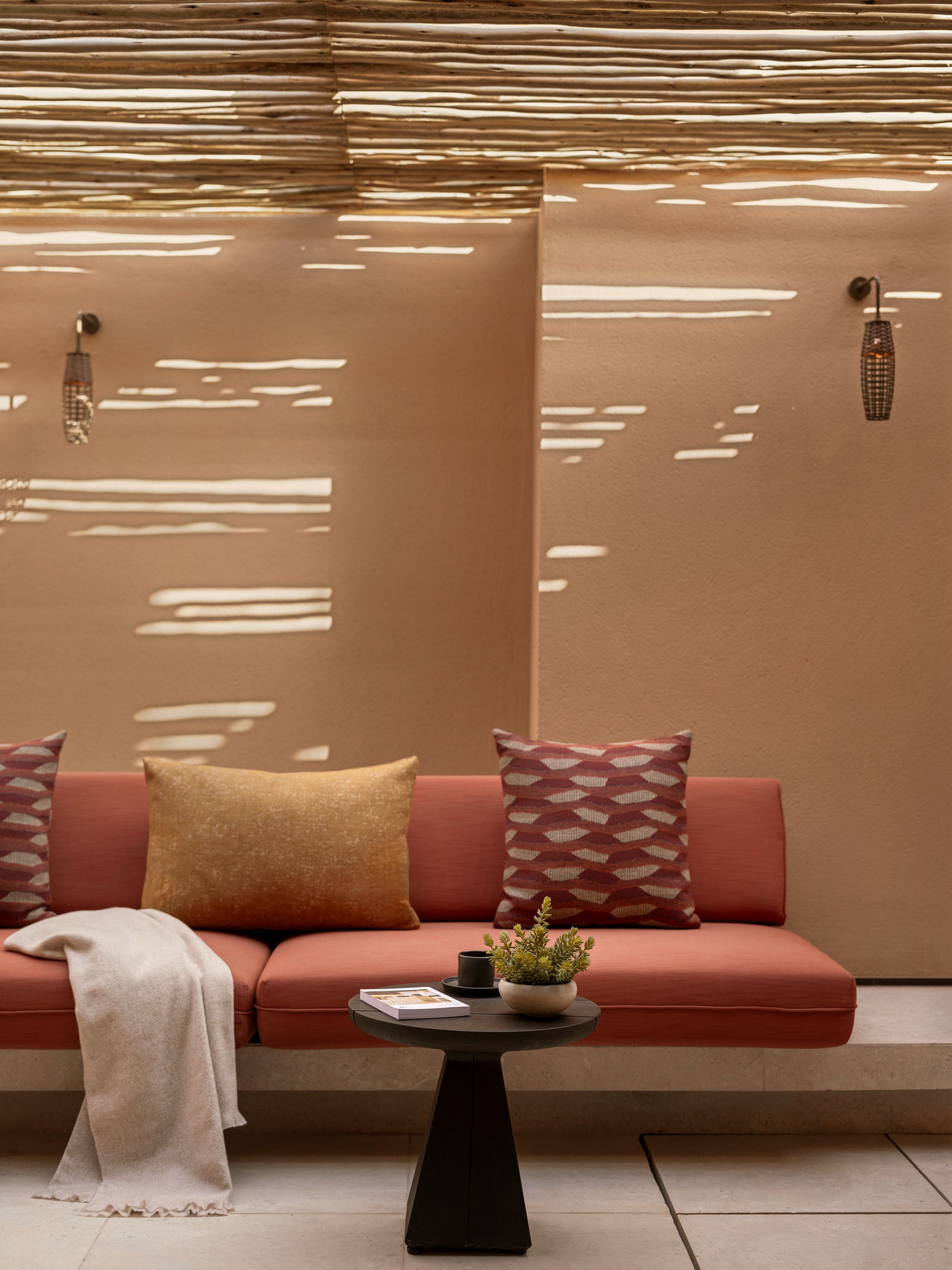 Deluxe Pool Suite
