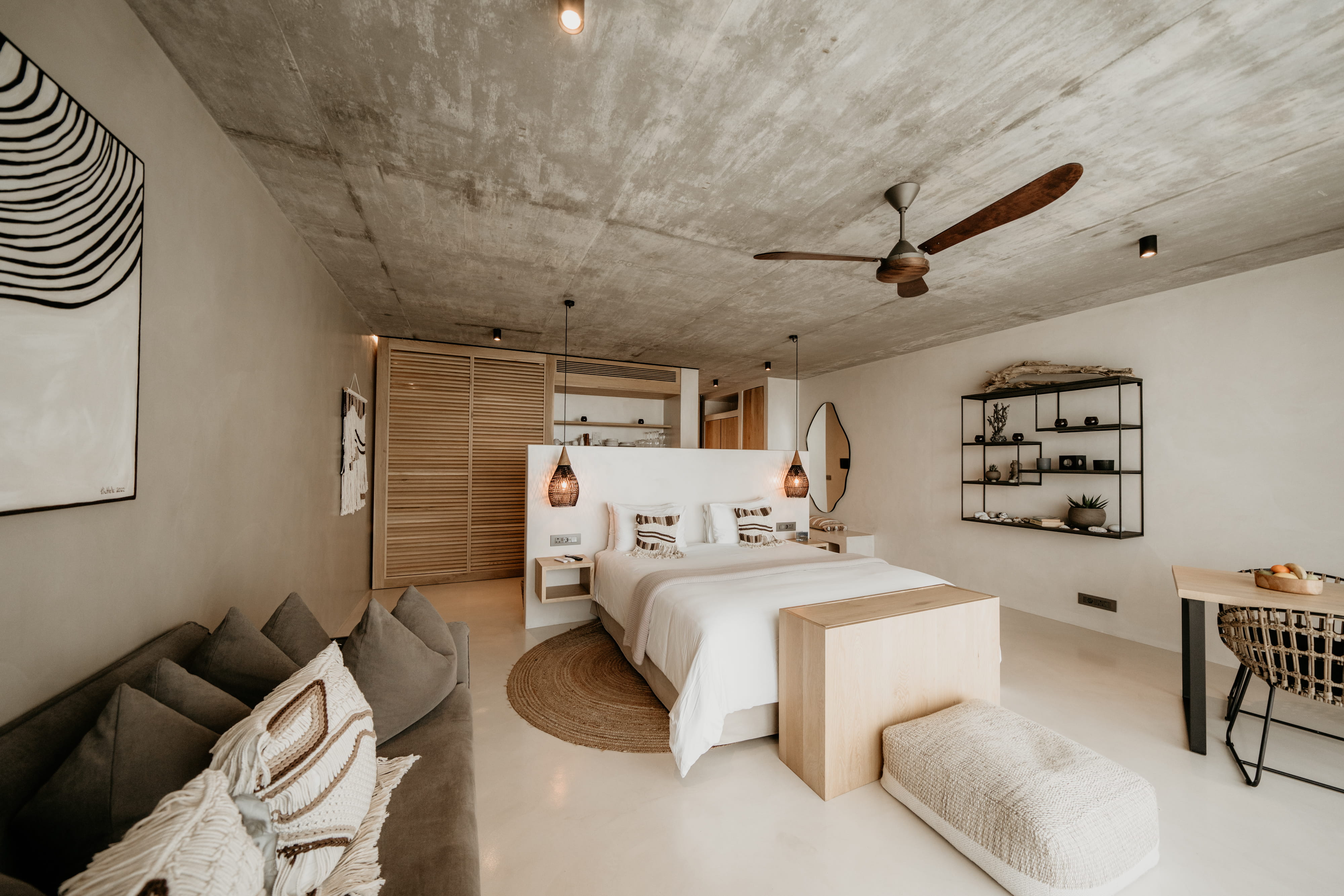 San King Suite with Seaview