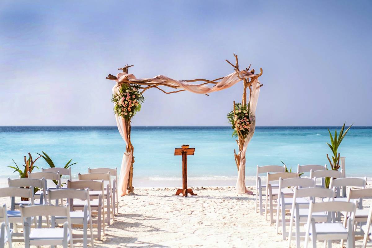 Wedding at Finolhu