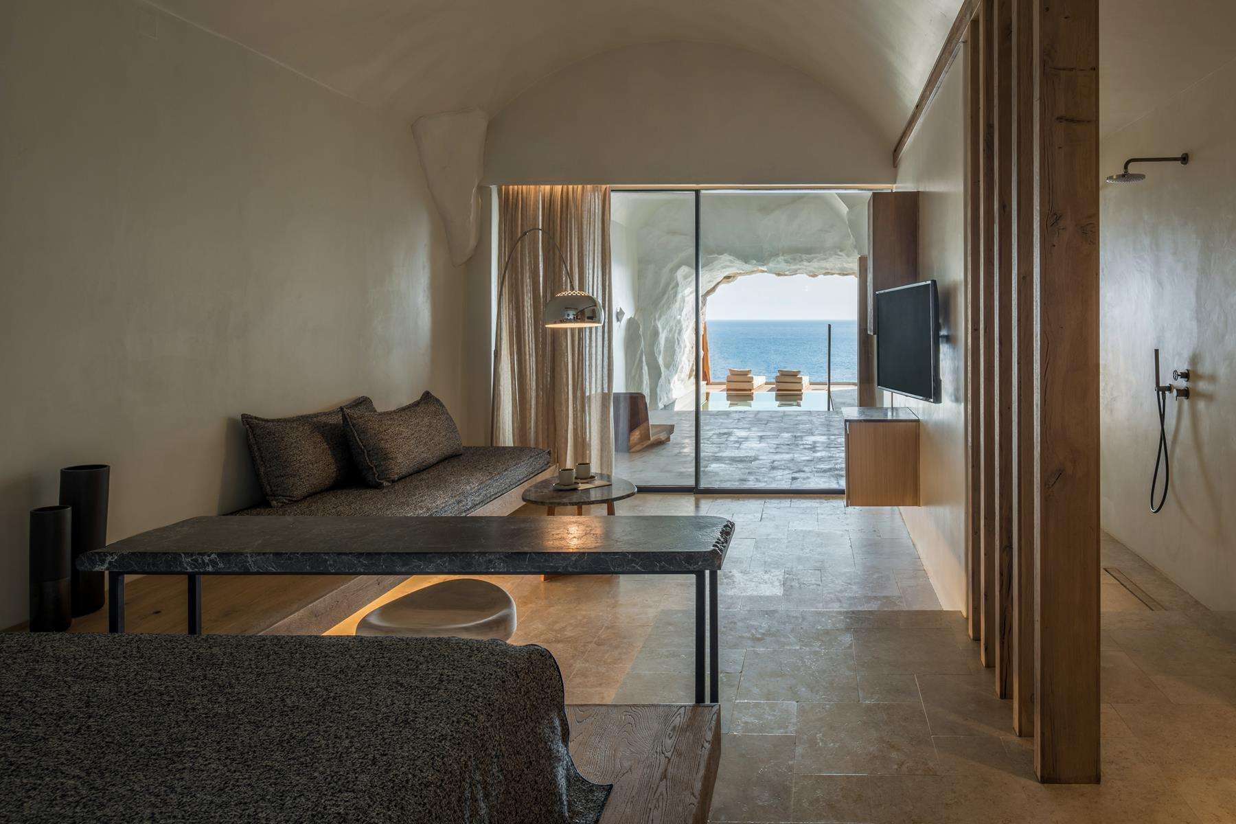 Cave Suite