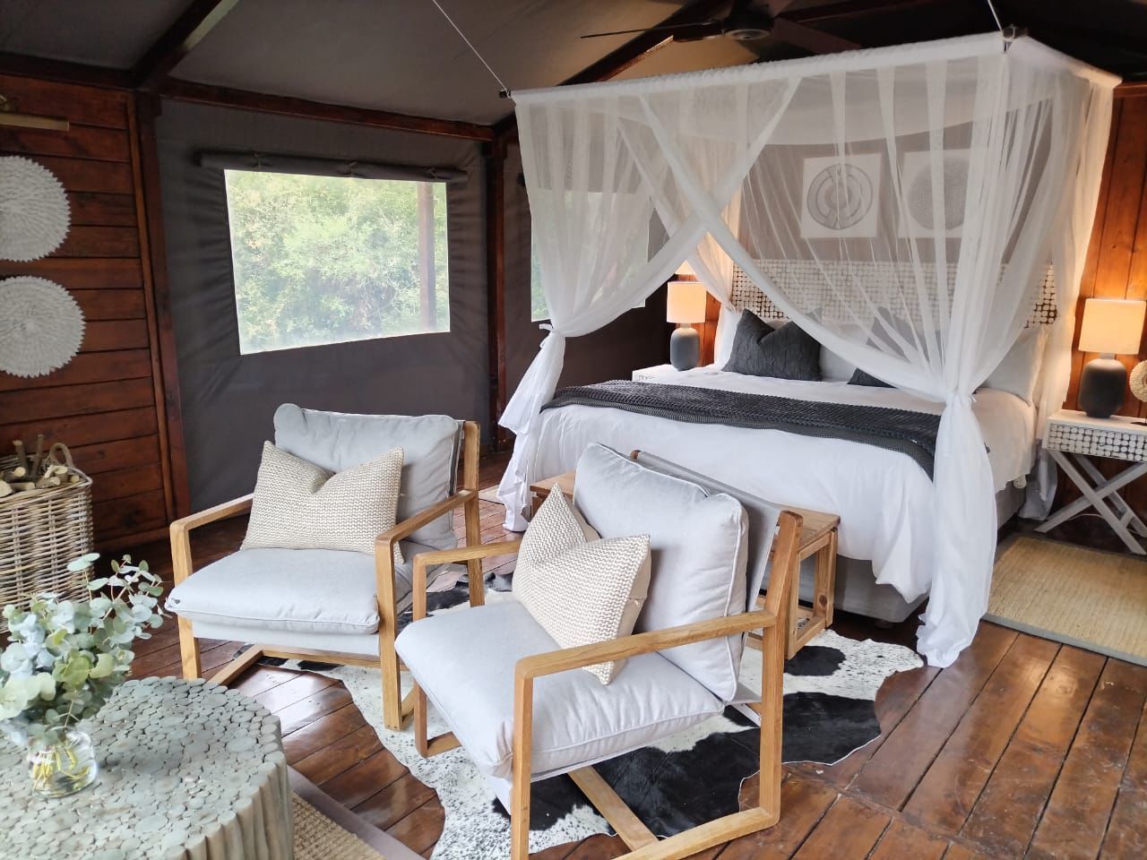 Luxury Room.