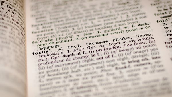 Microsoft Fabric IQ: Sort Your Definitions First