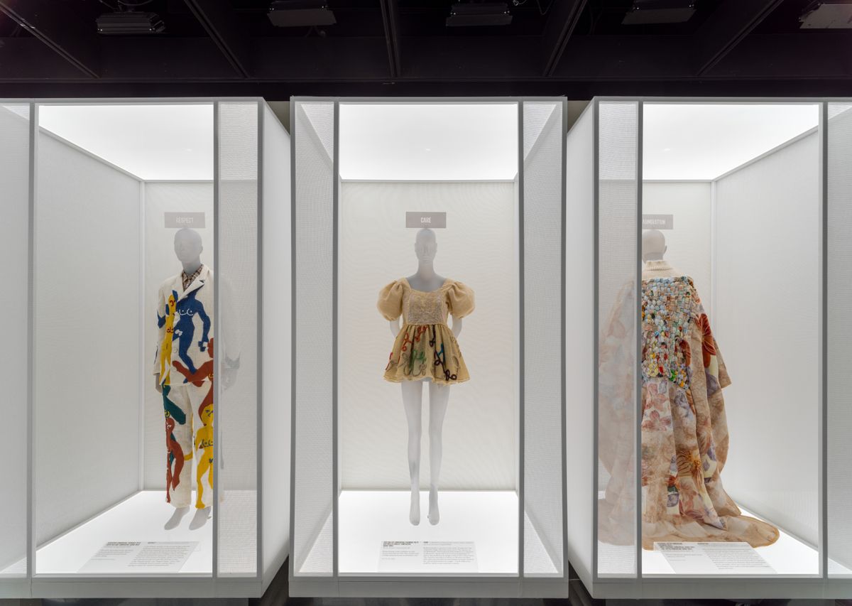 2200 | Frosted — image 3