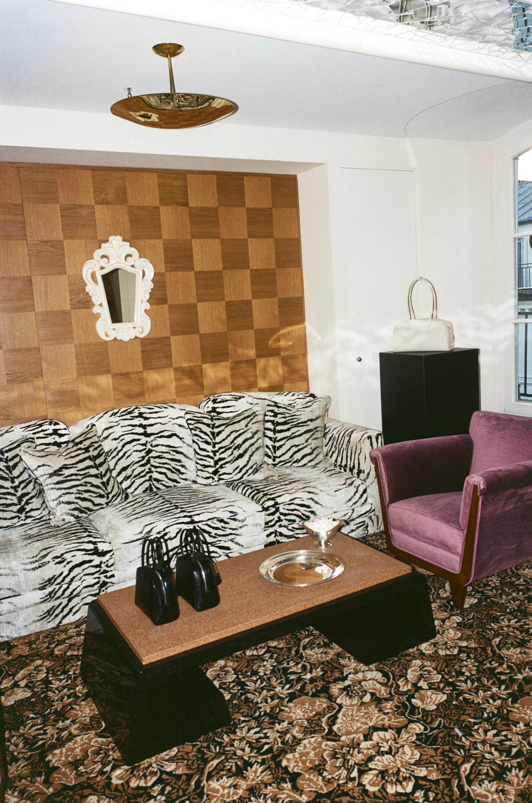 Van Etten @ Pied a Terre Paris