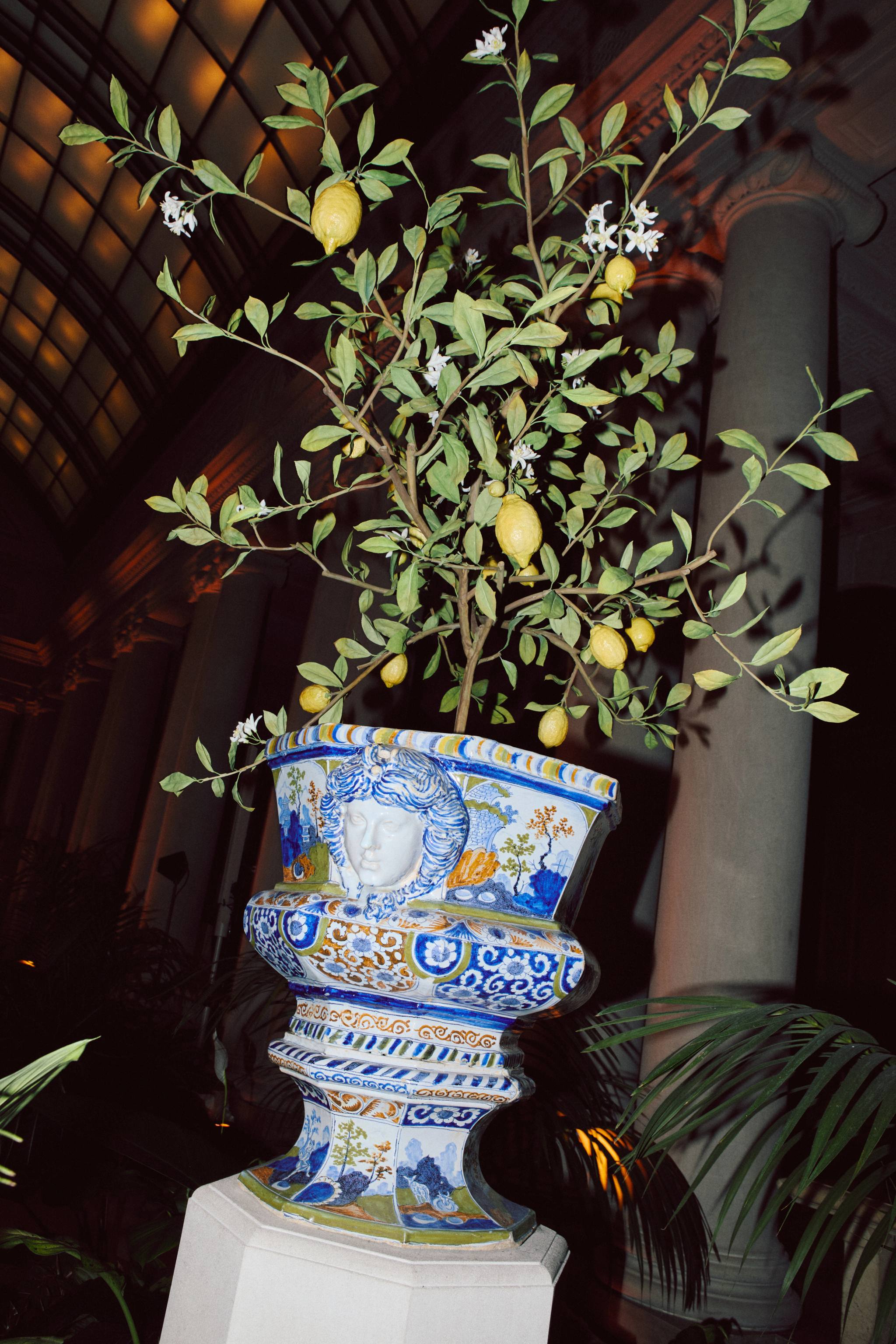 Jessica McCormack @ The Frick Collection, photograph 2 of 15