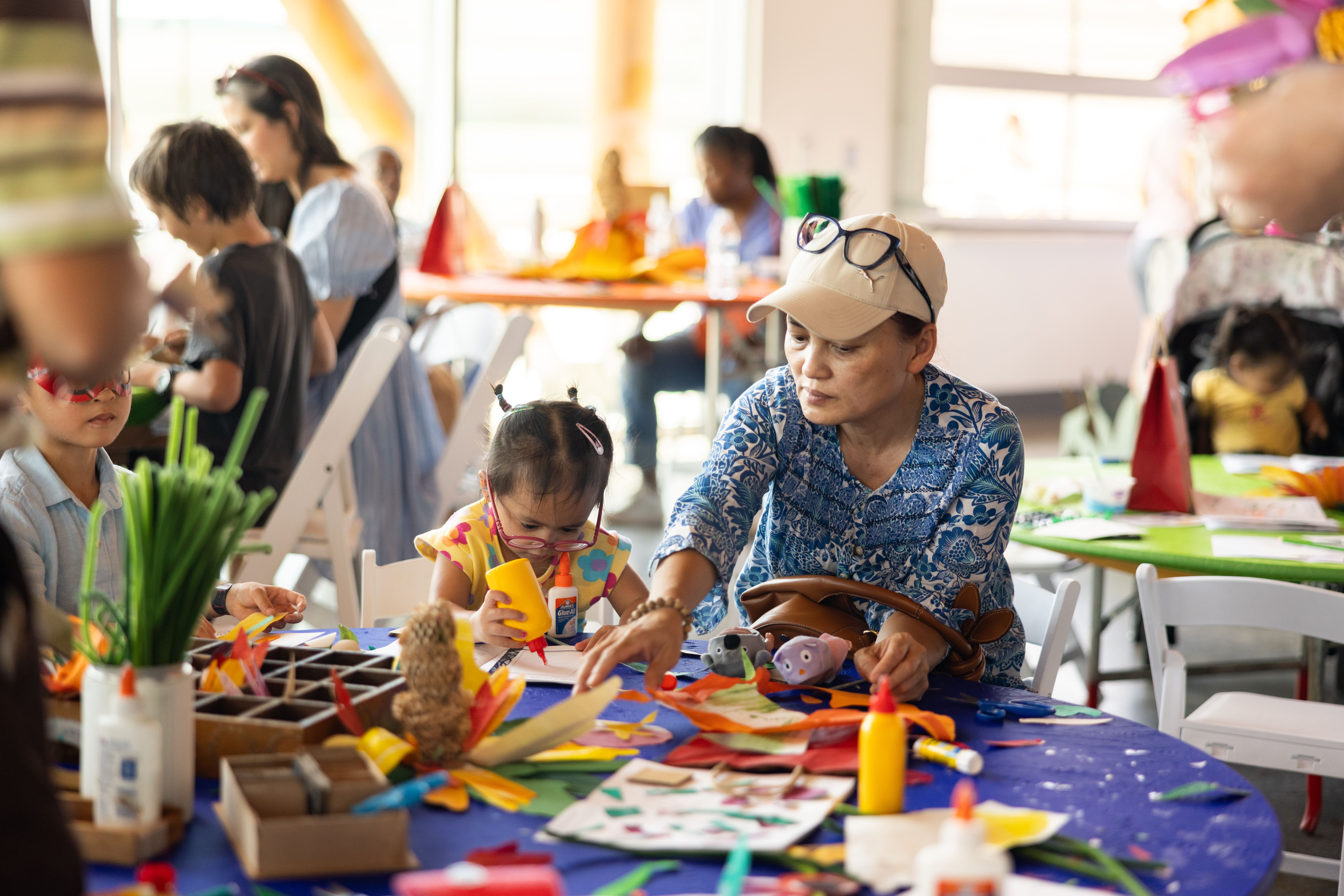 Early Childhood Arts Class with Oil & Cotton