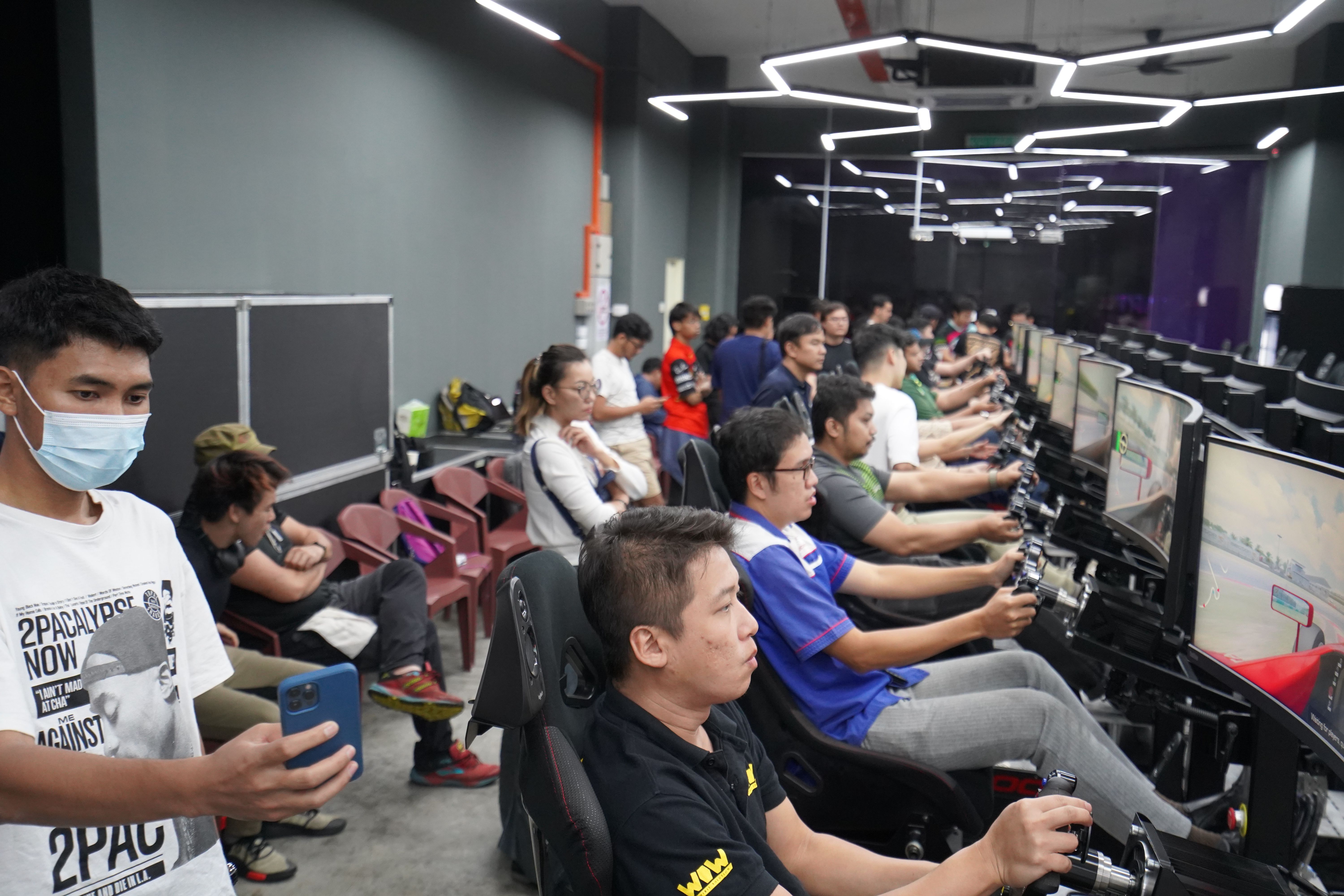 Live Sim Racing Event hosted at Raceroom Simulators