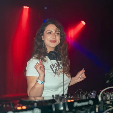 Photo of Sandra Mane