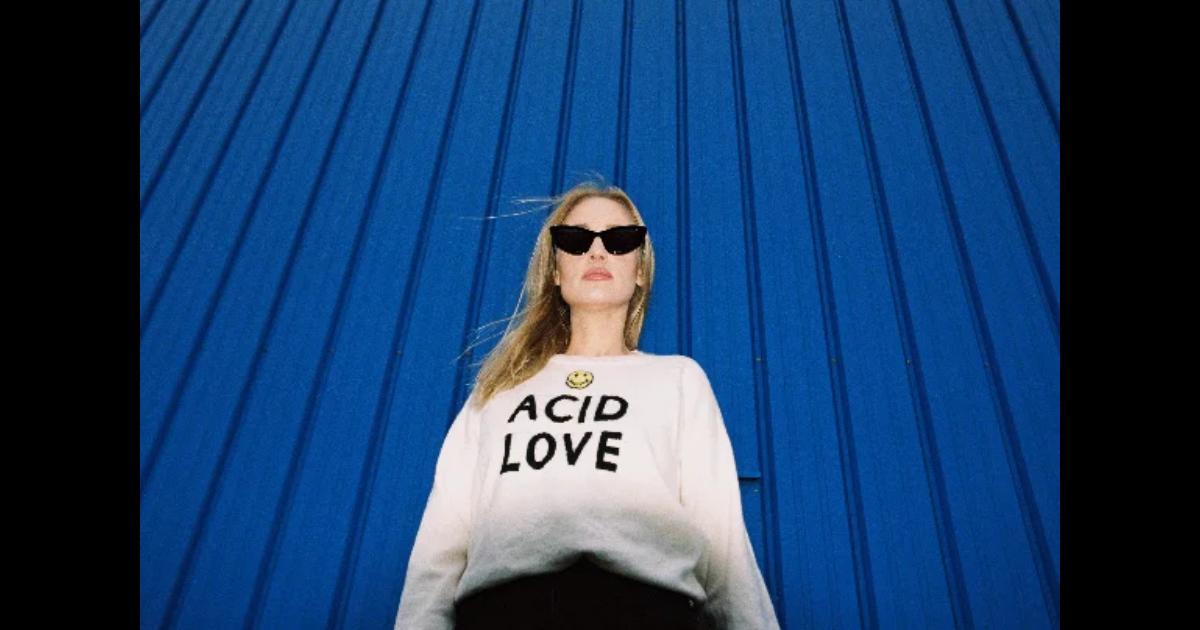 Stella Bossi's Hilarious Rave Antics in 5 Videos | Gray Area