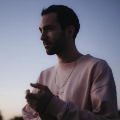 Photo of Dan Shake