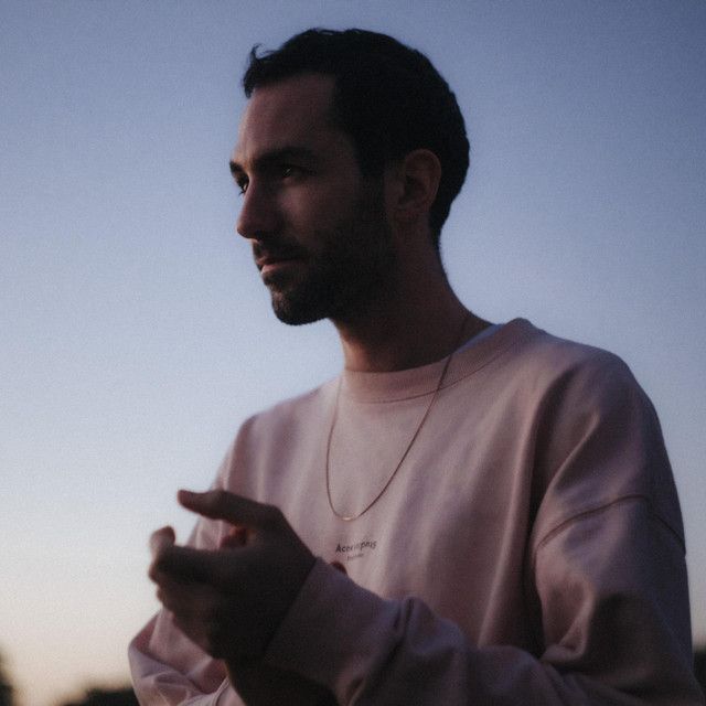 Photo of Dan Shake