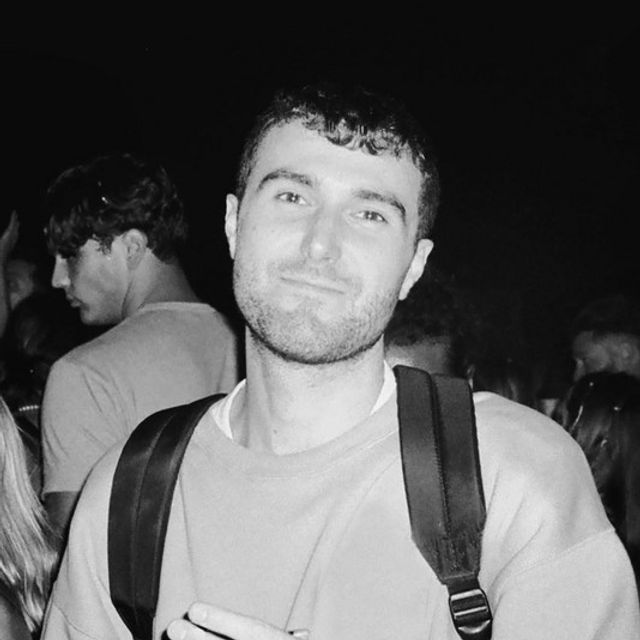 Photo of Fred again..