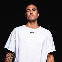 Photo of Dennis Cruz