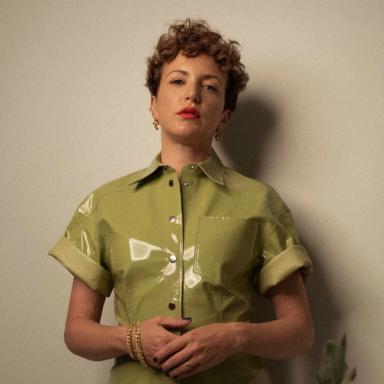 Photo of Annie Mac