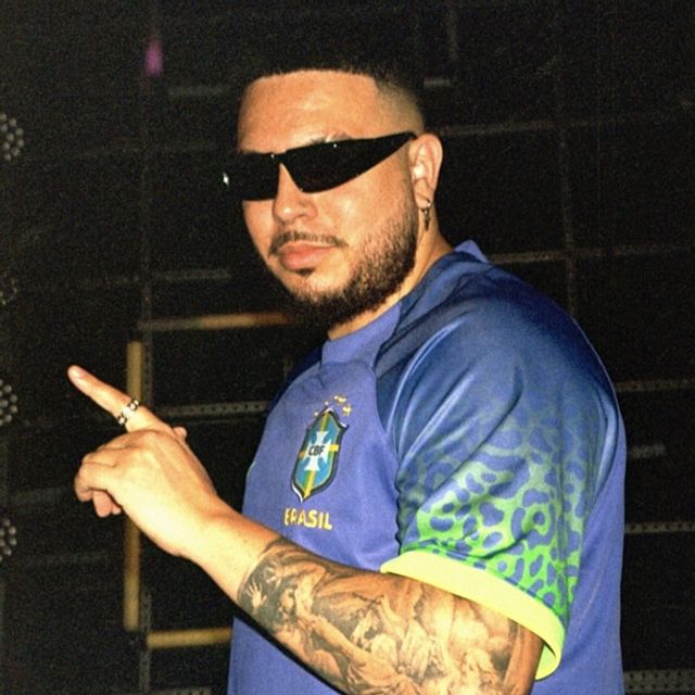 Photo of Ferra Black